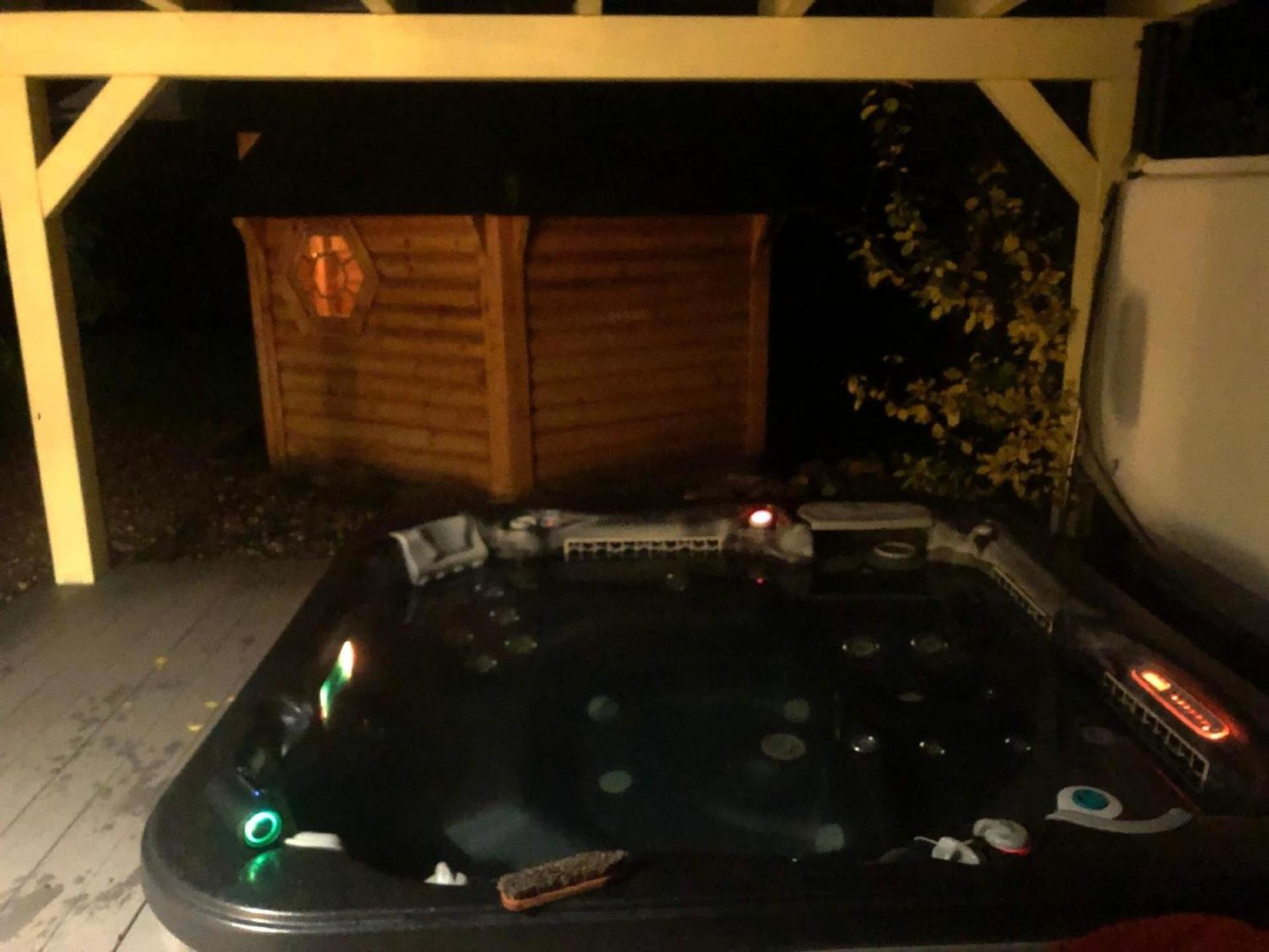 Reetdachhaus, Sauna Kota, Whirlpool u überdachter Terrasse in Groß Schwansee