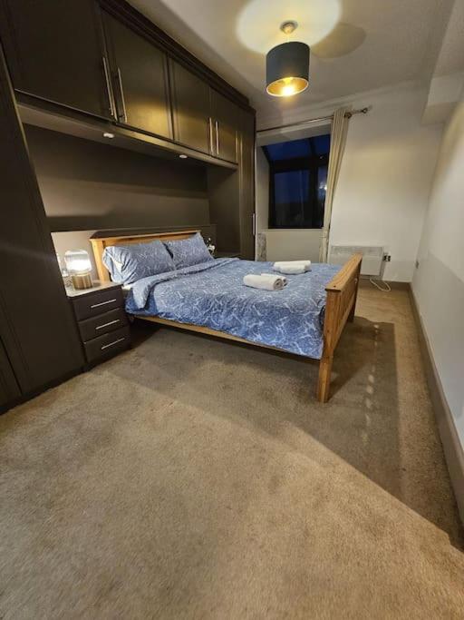 UltraCentral Home away sleep 5