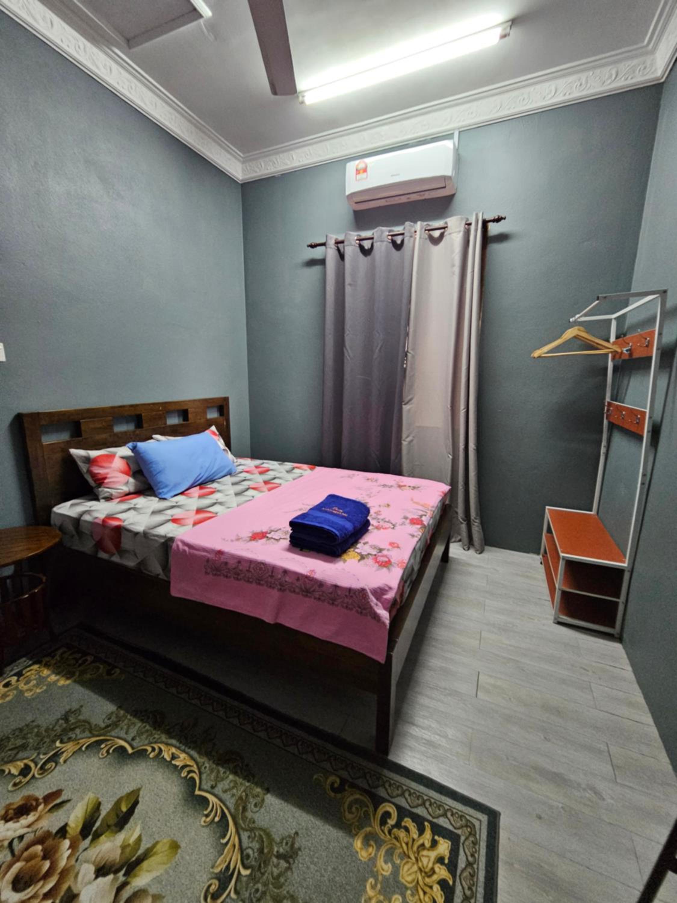 Kubang Kerian DECO HOMESTAY 3Bedroom2Bathroom Aircond Wifi view 2