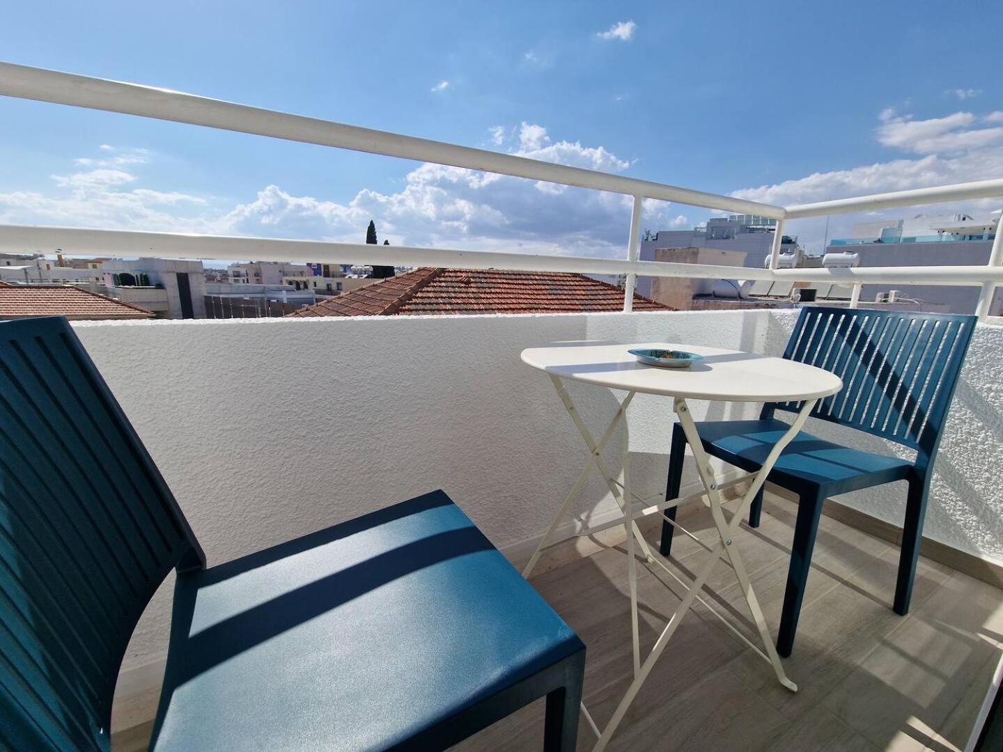 Kitieos Central Apts 100m from Finikoudes Beach