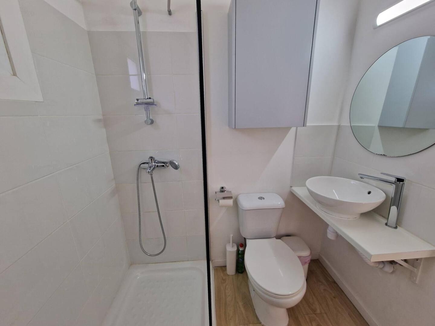 Kitieos Central Apts 100m from Finikoudes Beach