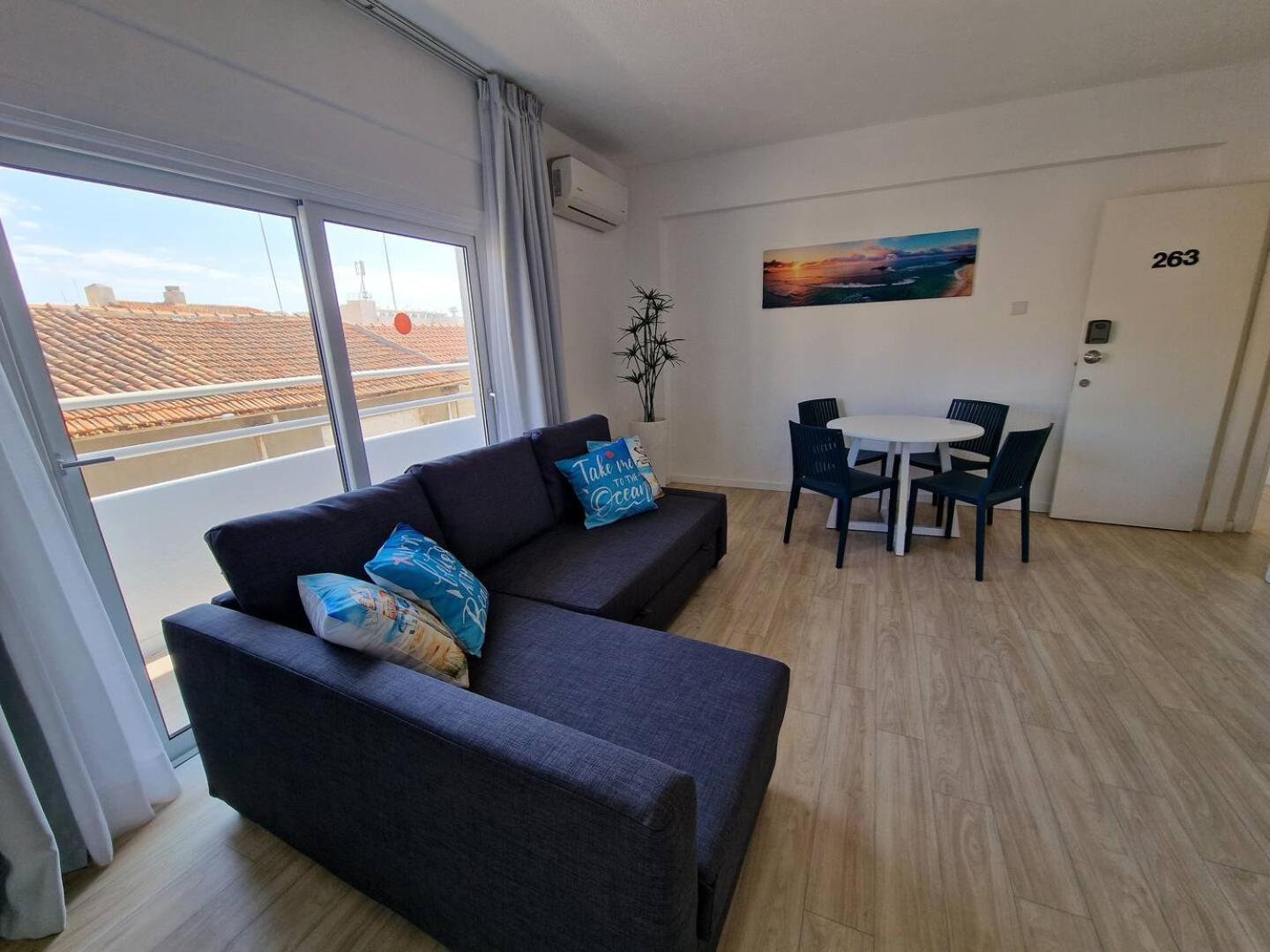 Kitieos Central Apts 100m from Finikoudes Beach