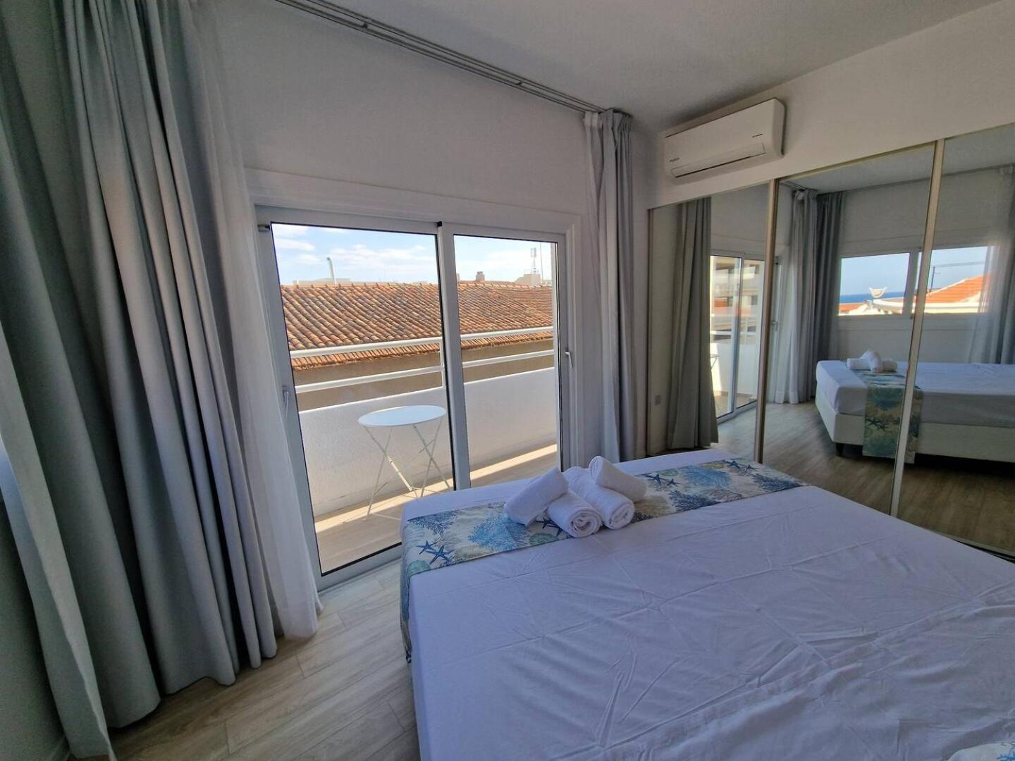 Kitieos Central Apts 100m from Finikoudes Beach