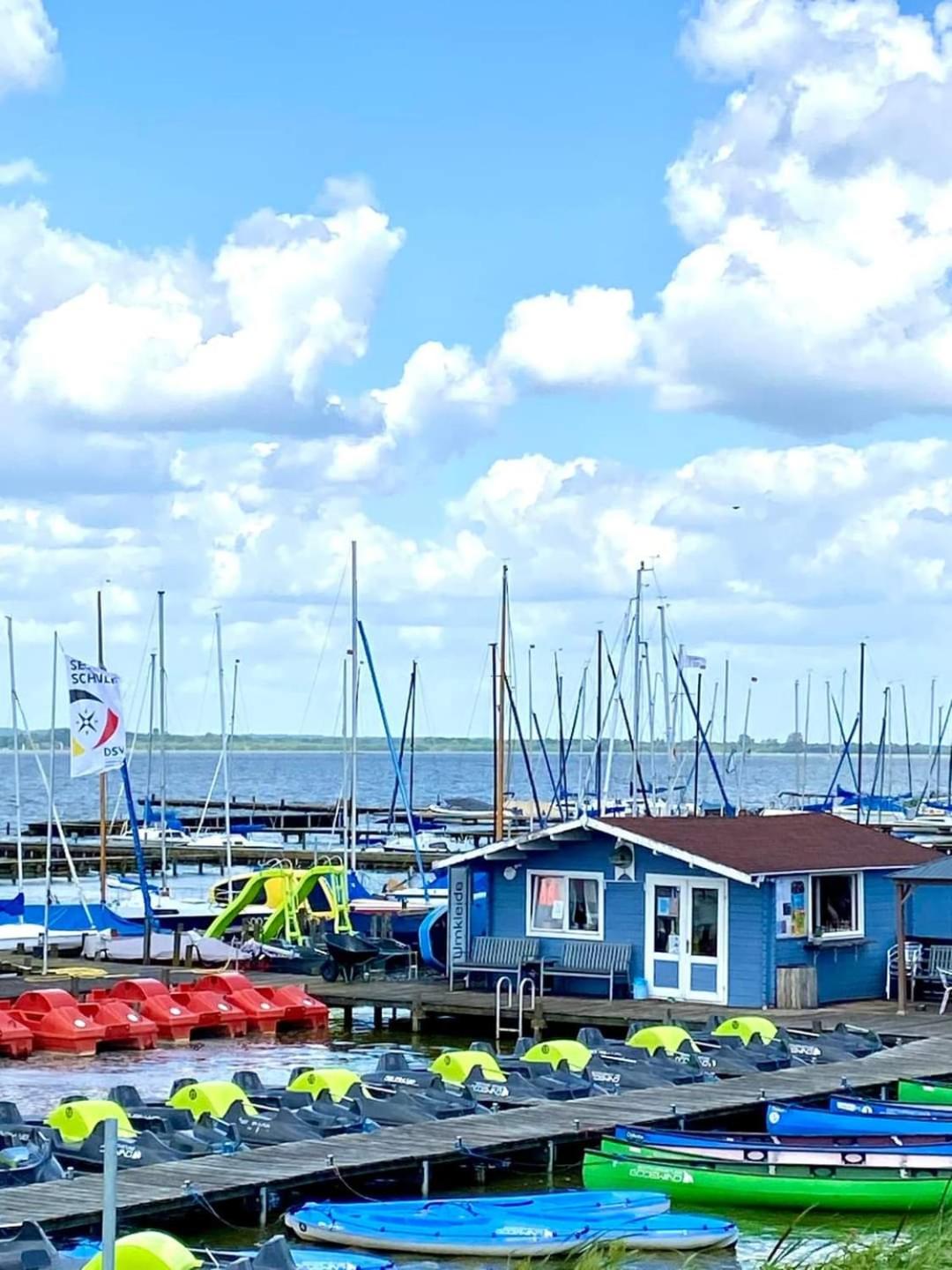 Seeliebe, 300 Meter zum Wasser, mit Terrasse und Garten