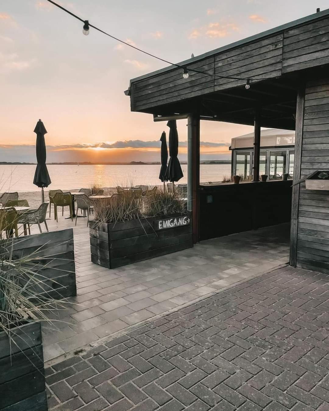 Seeliebe, 300 Meter zum Wasser, mit Terrasse und Garten