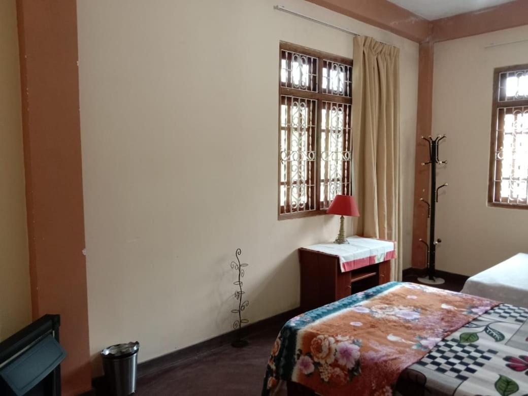 Shane HomeStay
