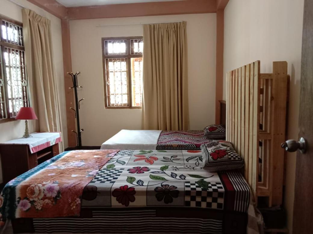 Shane HomeStay