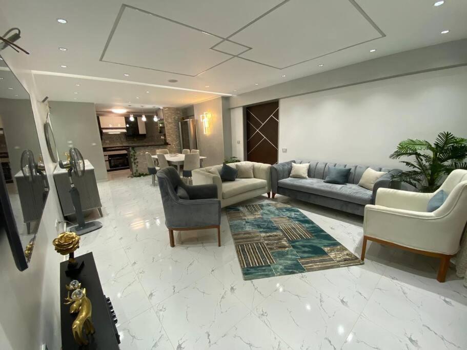 Luxury 3 bedrooms 2 bathrooms
