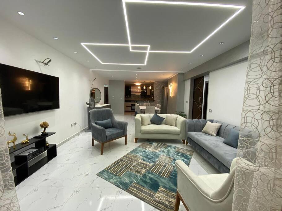 Luxury 3 bedrooms 2 bathrooms