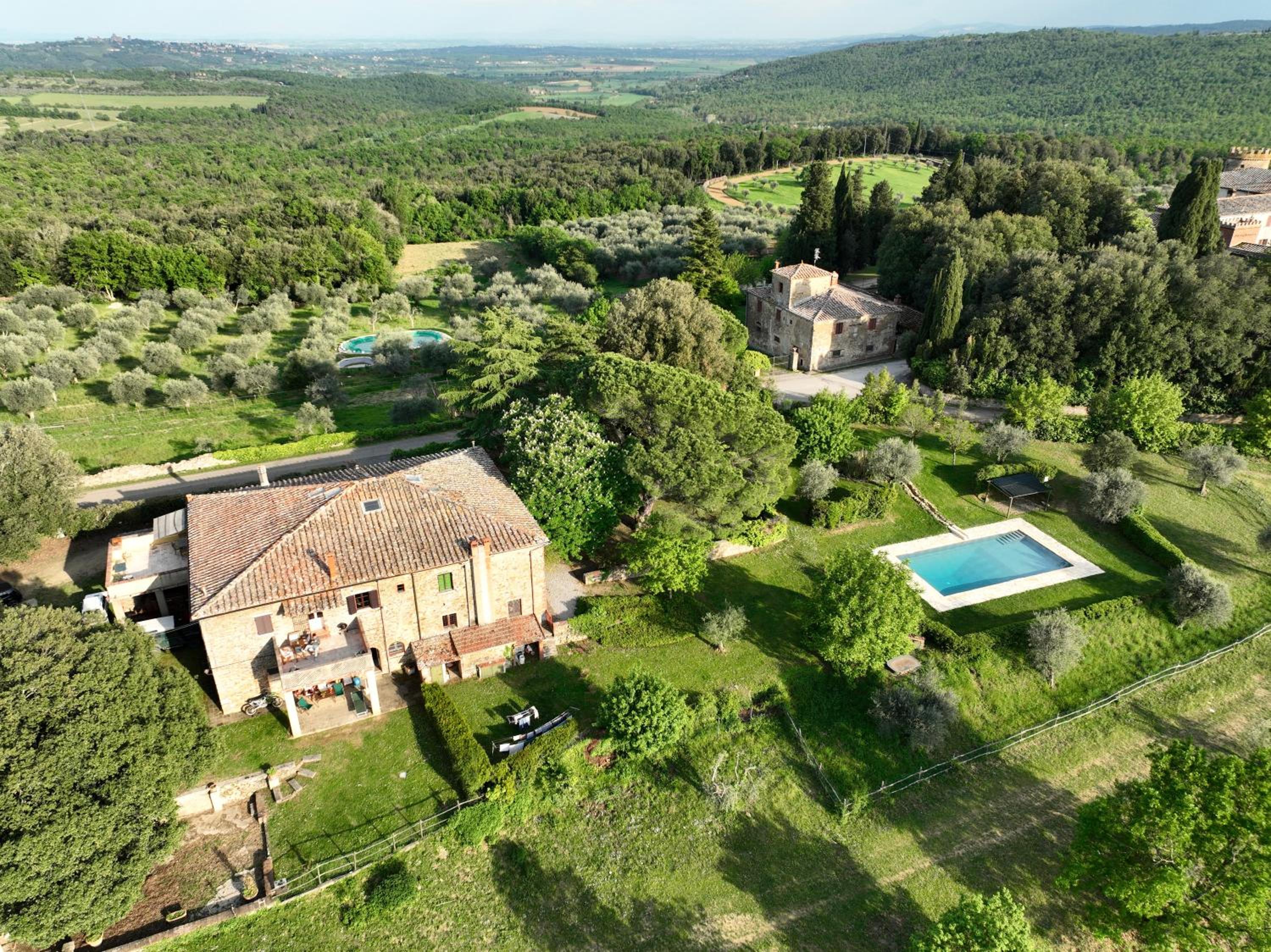 Tuscan Farmhouses at Castello del Calcione Estate