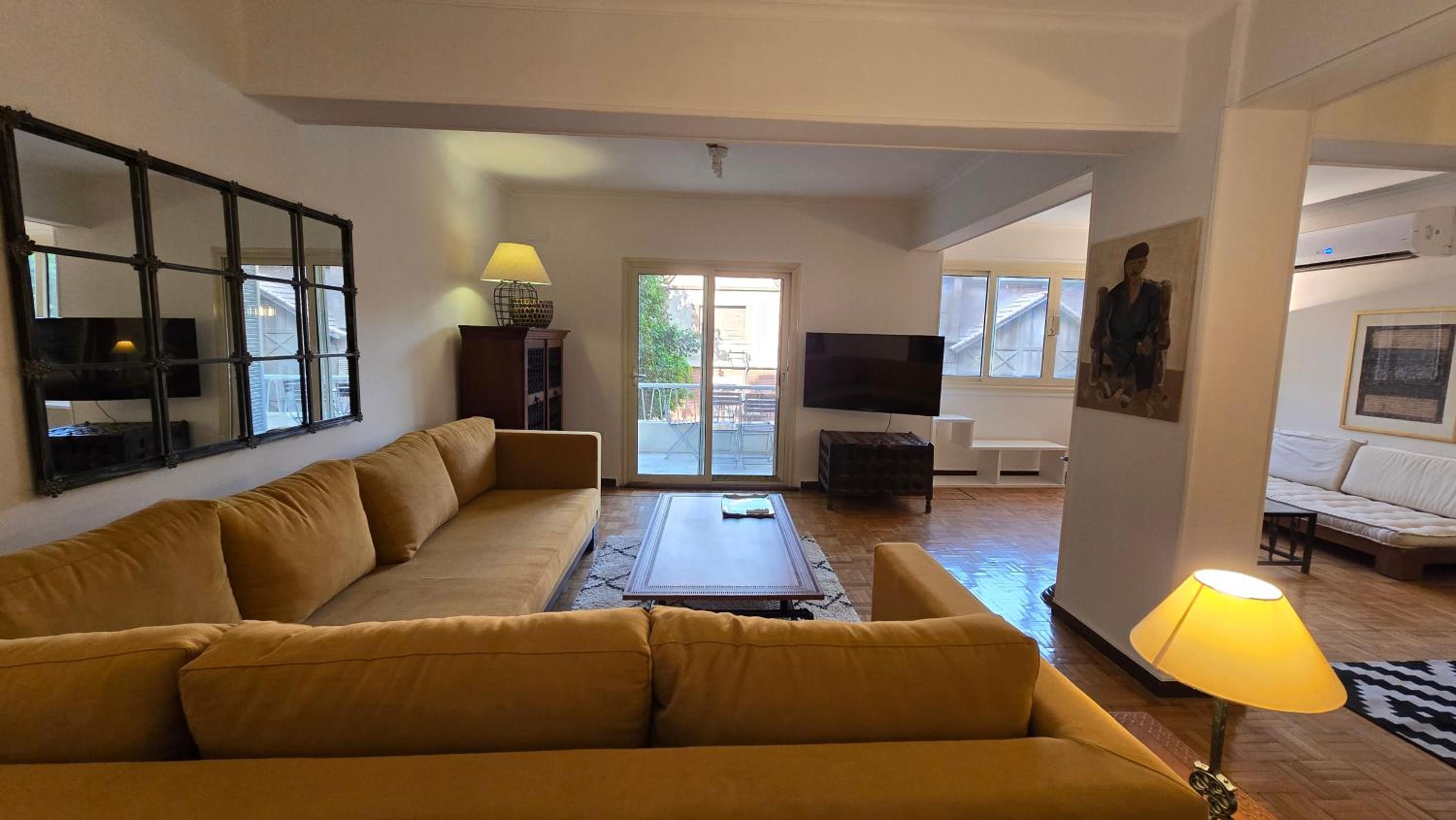 Walnut Apartment