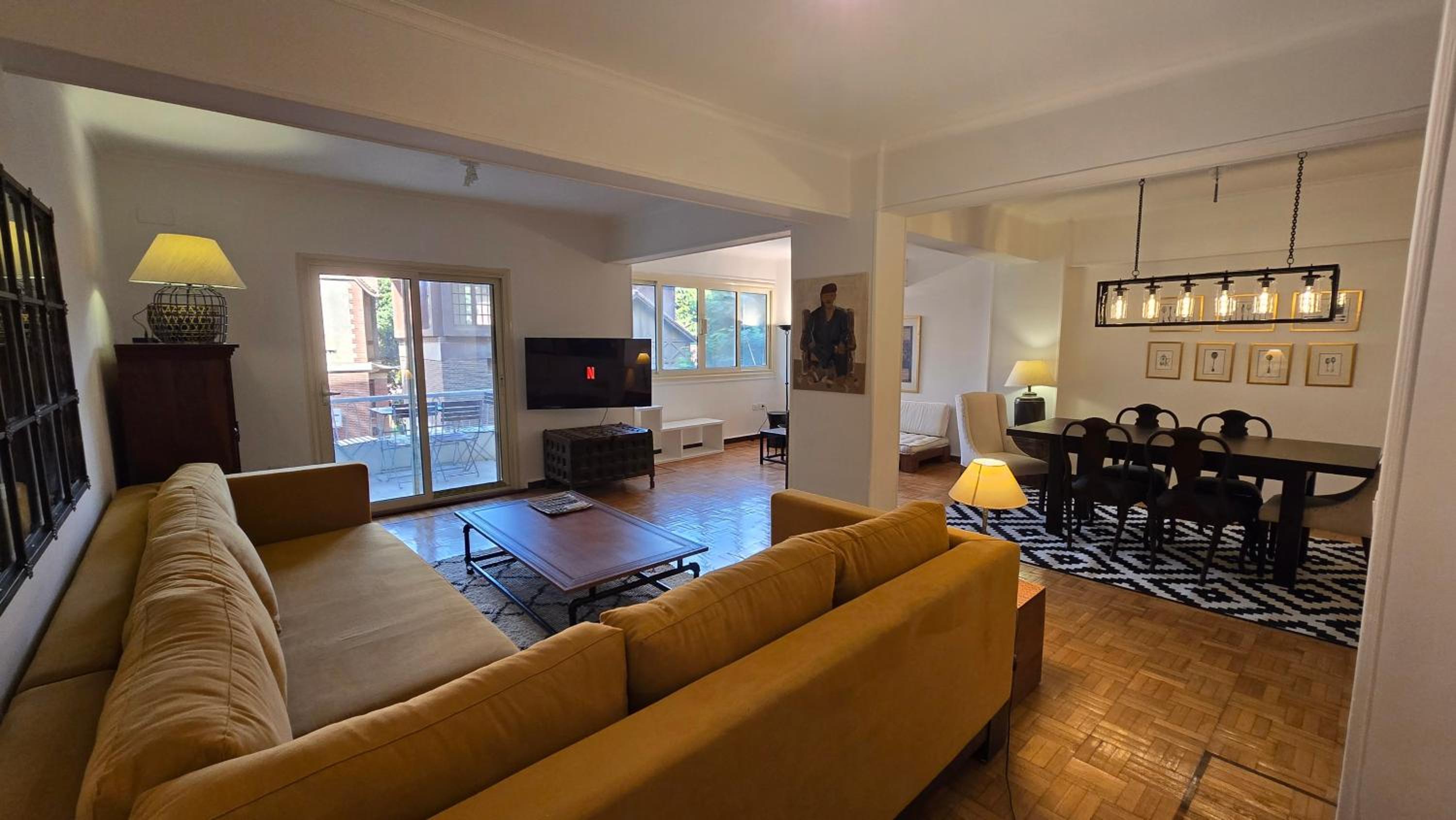 Walnut Apartment