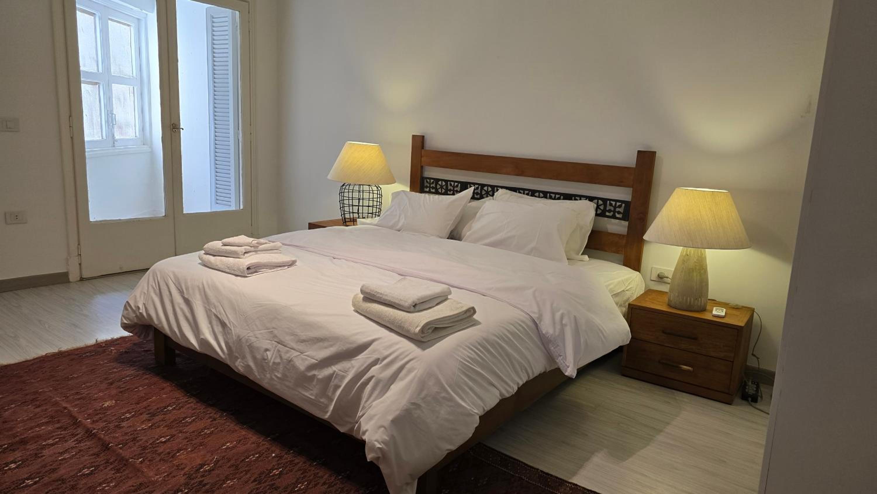 Walnut Apartment