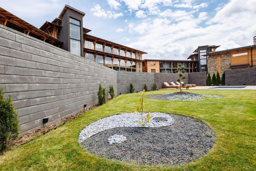 Prestigious Luxury Villa with private pool in the heart of Pirin