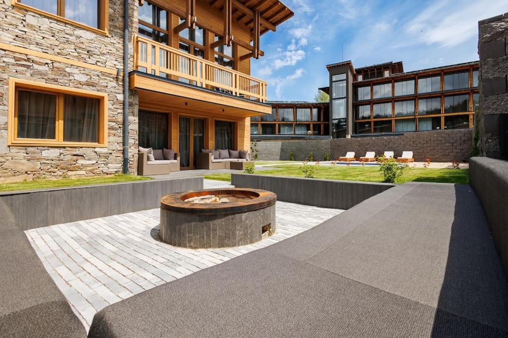 Prestigious Luxury Villa with private pool in the heart of Pirin