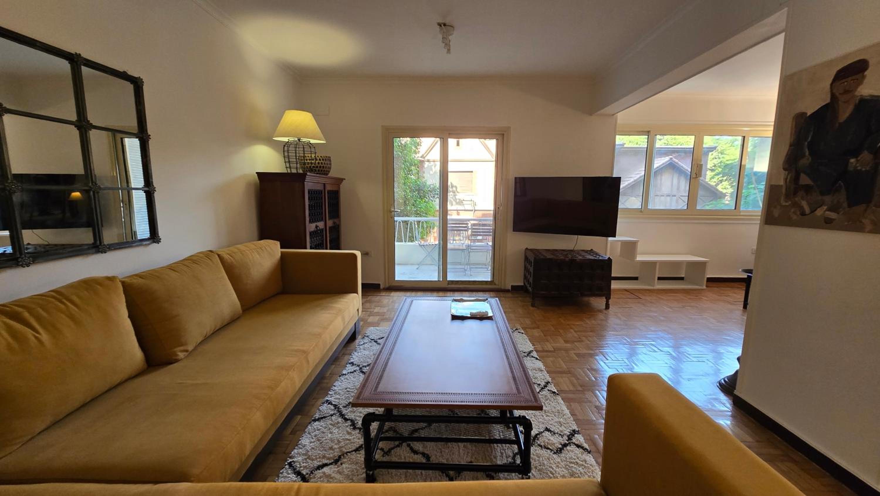 Walnut Apartment