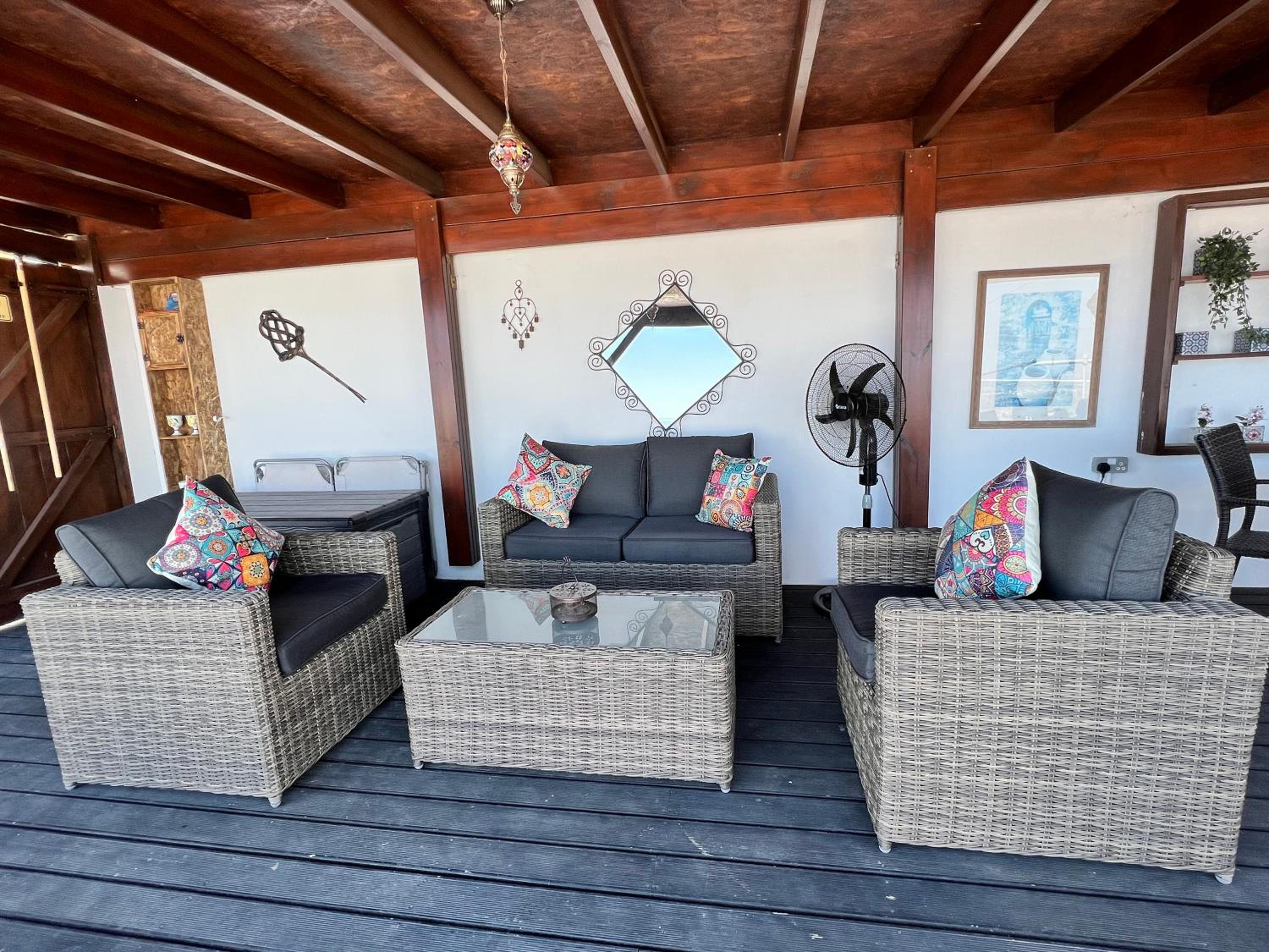 'I Folia' Village house with roof garden and terrace