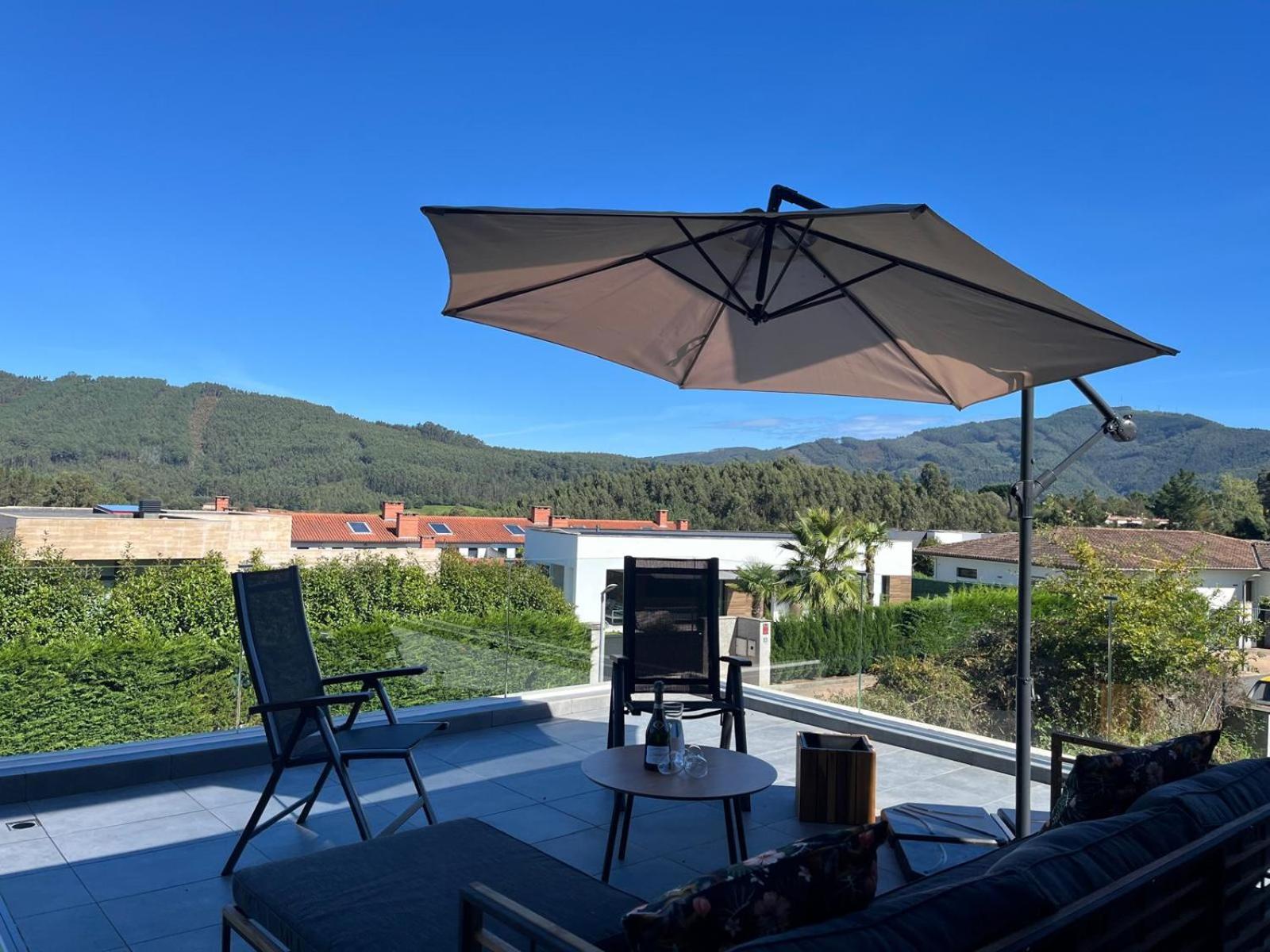 Casa con Vistas al Paisaje y Encanto en el Corazón del País Vasco,España