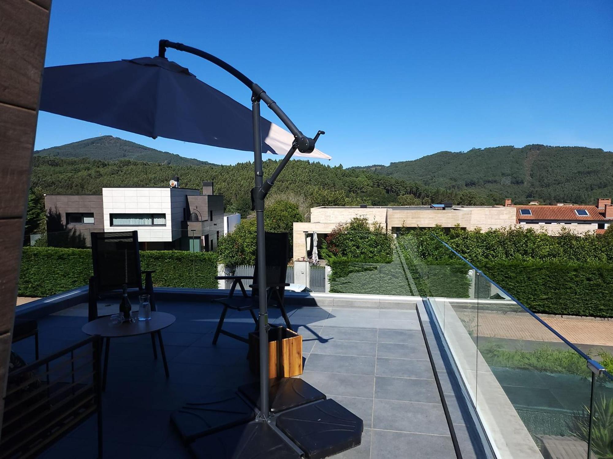 Casa con Vistas al Paisaje y Encanto en el Corazón del País Vasco,España