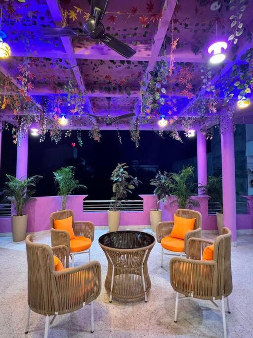 Flamingo Villa