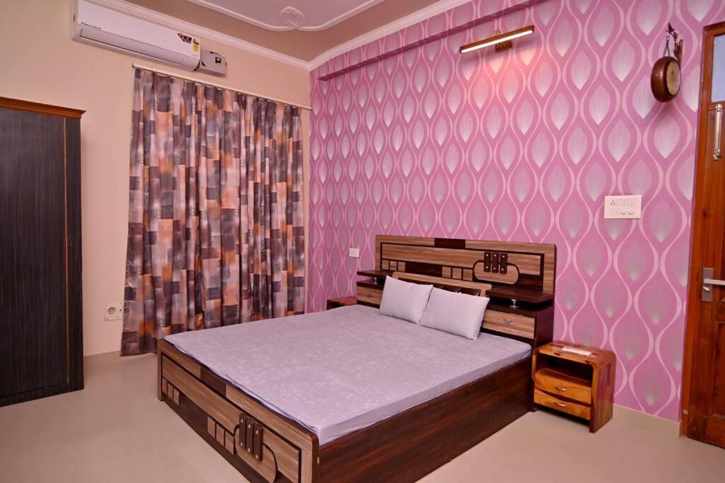 Flamingo Villa