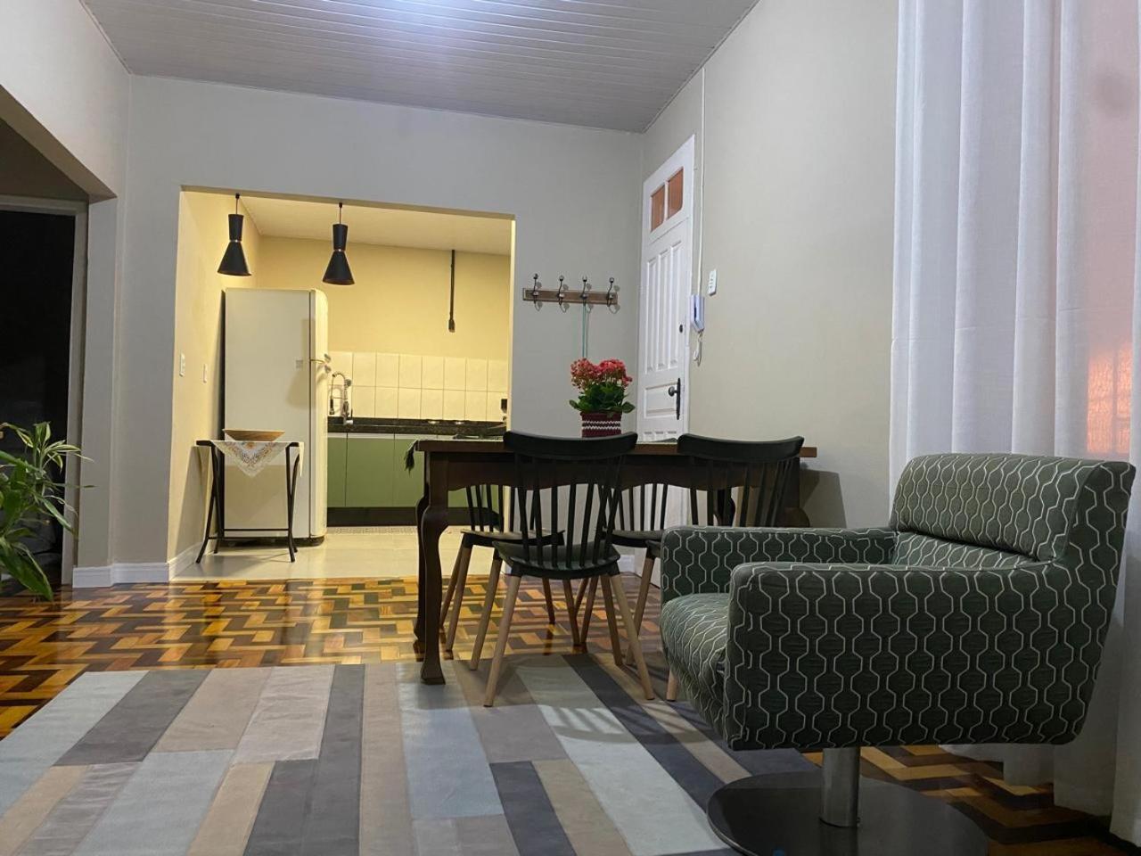 Casa da Vila 9a - prox beira Mar