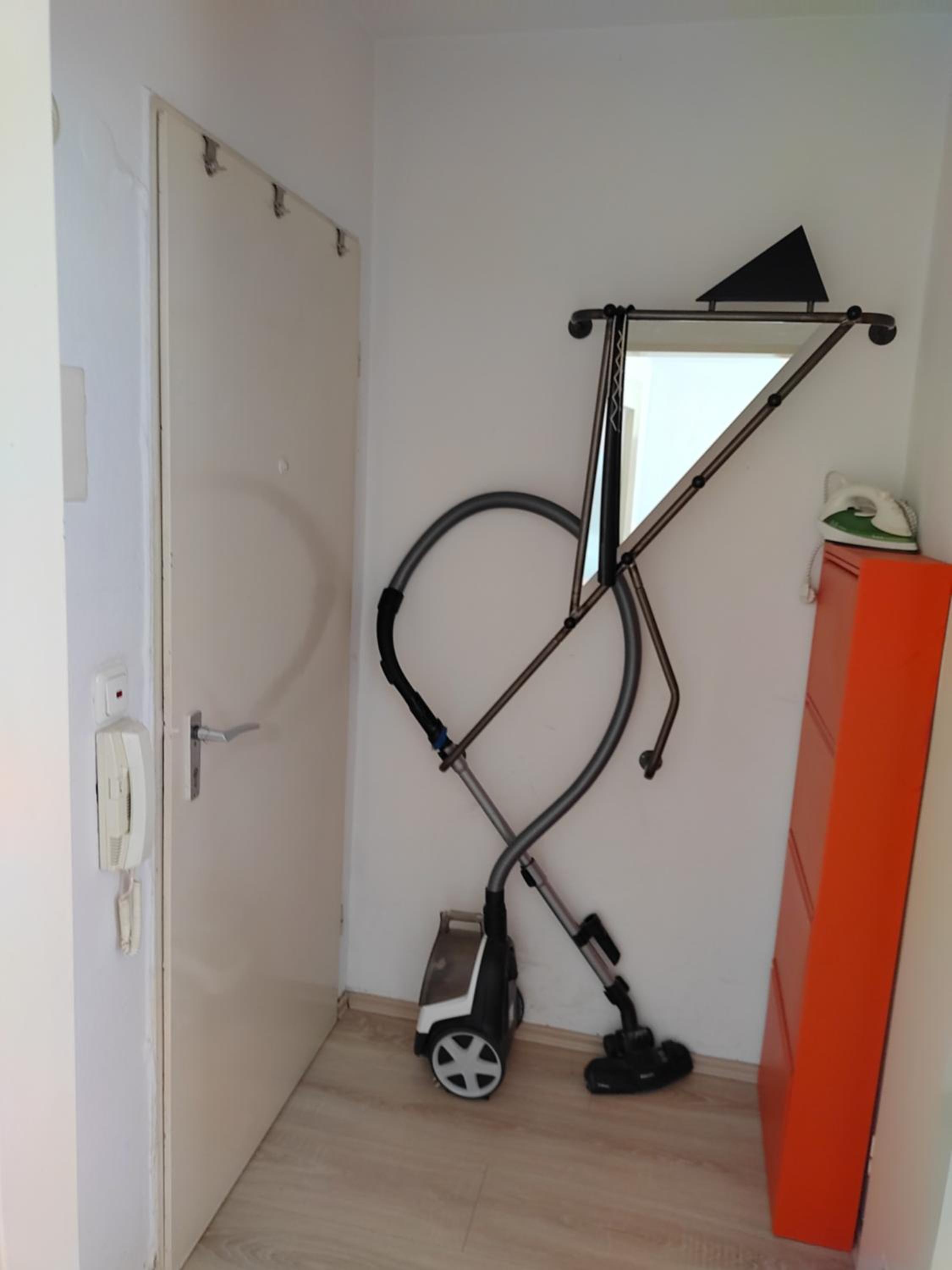 Kleines Apartment in Frankfurt mit eigenem Stellplatz in Messenähe