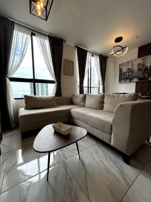 Apartment Slice of Gray