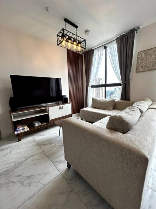 Apartment Slice of Gray