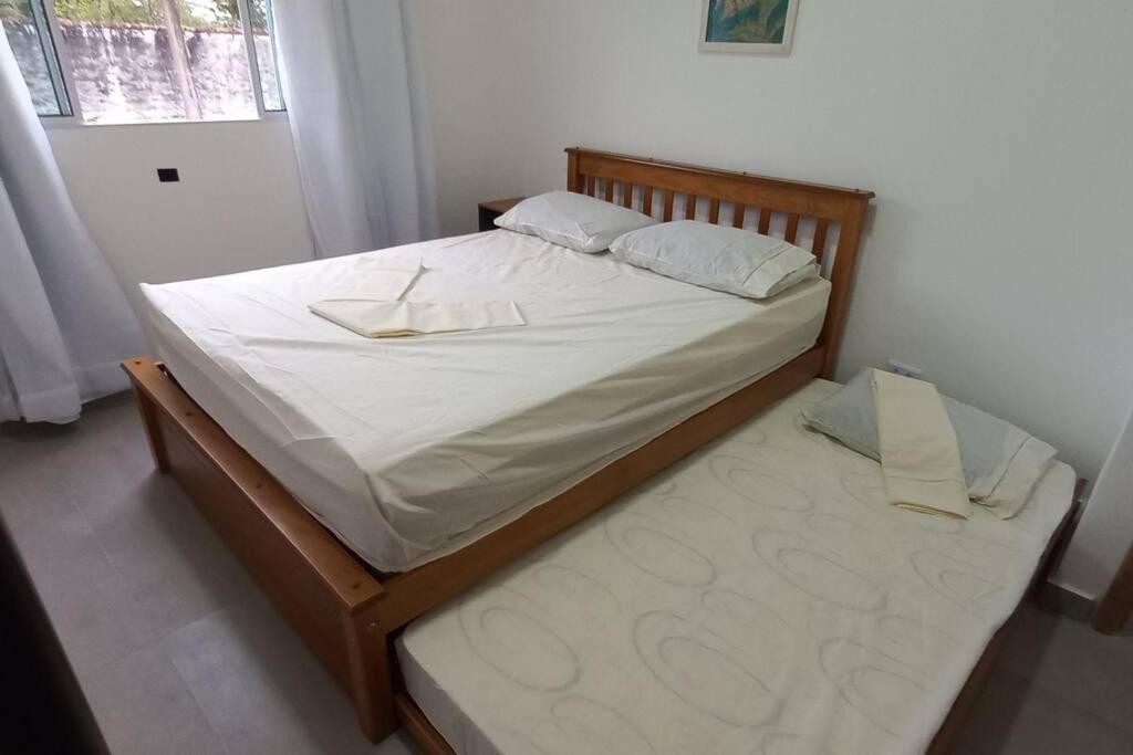 Casa Amarela Caragua