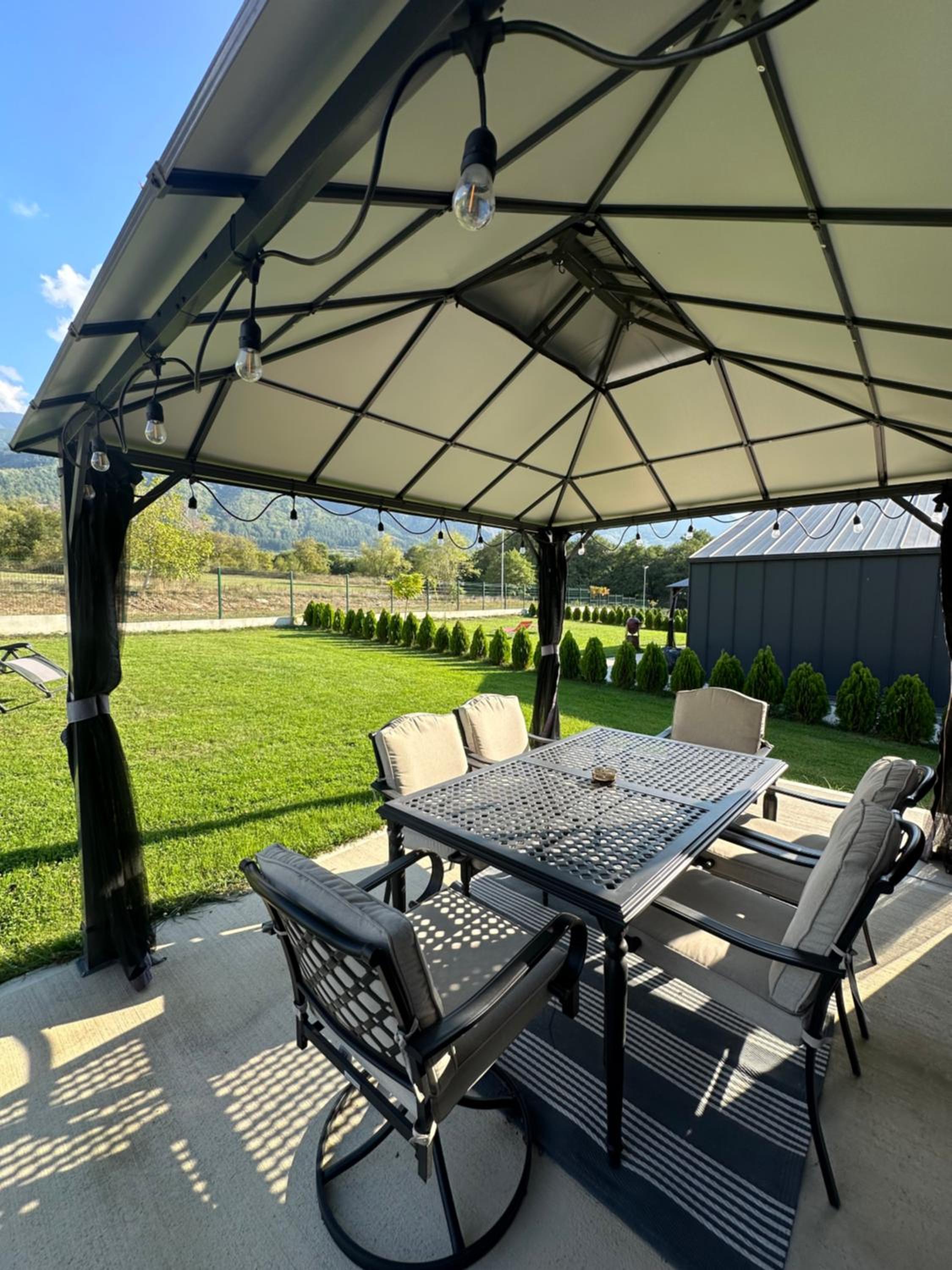 Alexandra Family Estate