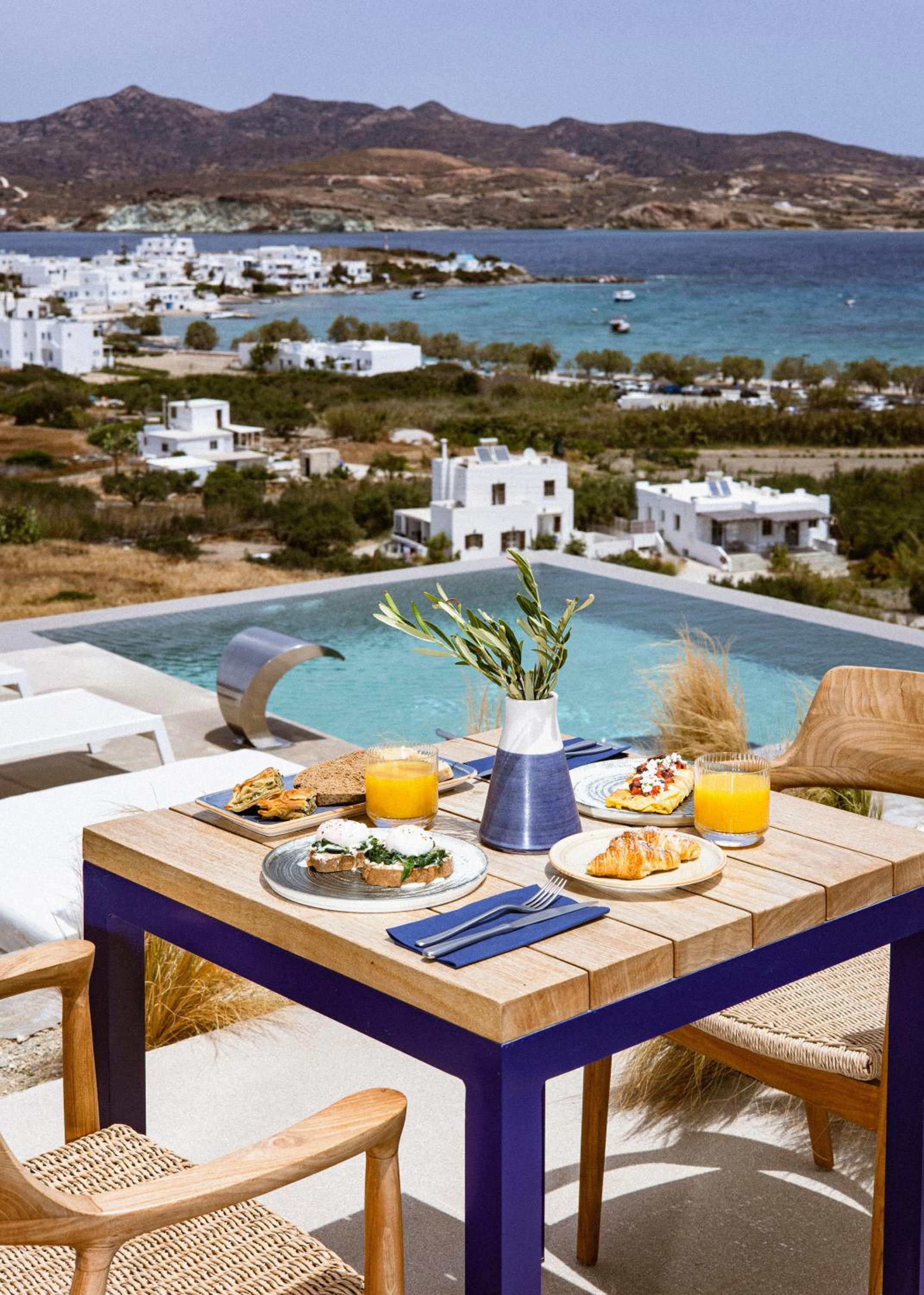 Milos Breeze Boutique Hotel 111