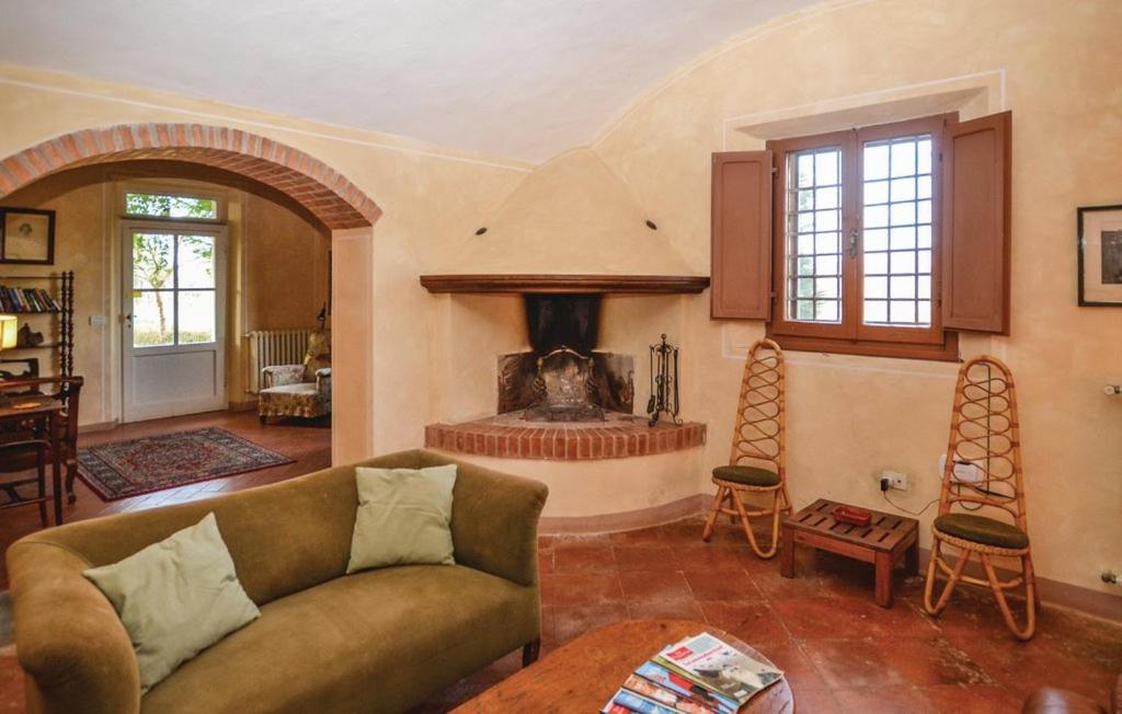 Tuscan Farmhouses at Castello del Calcione Estate