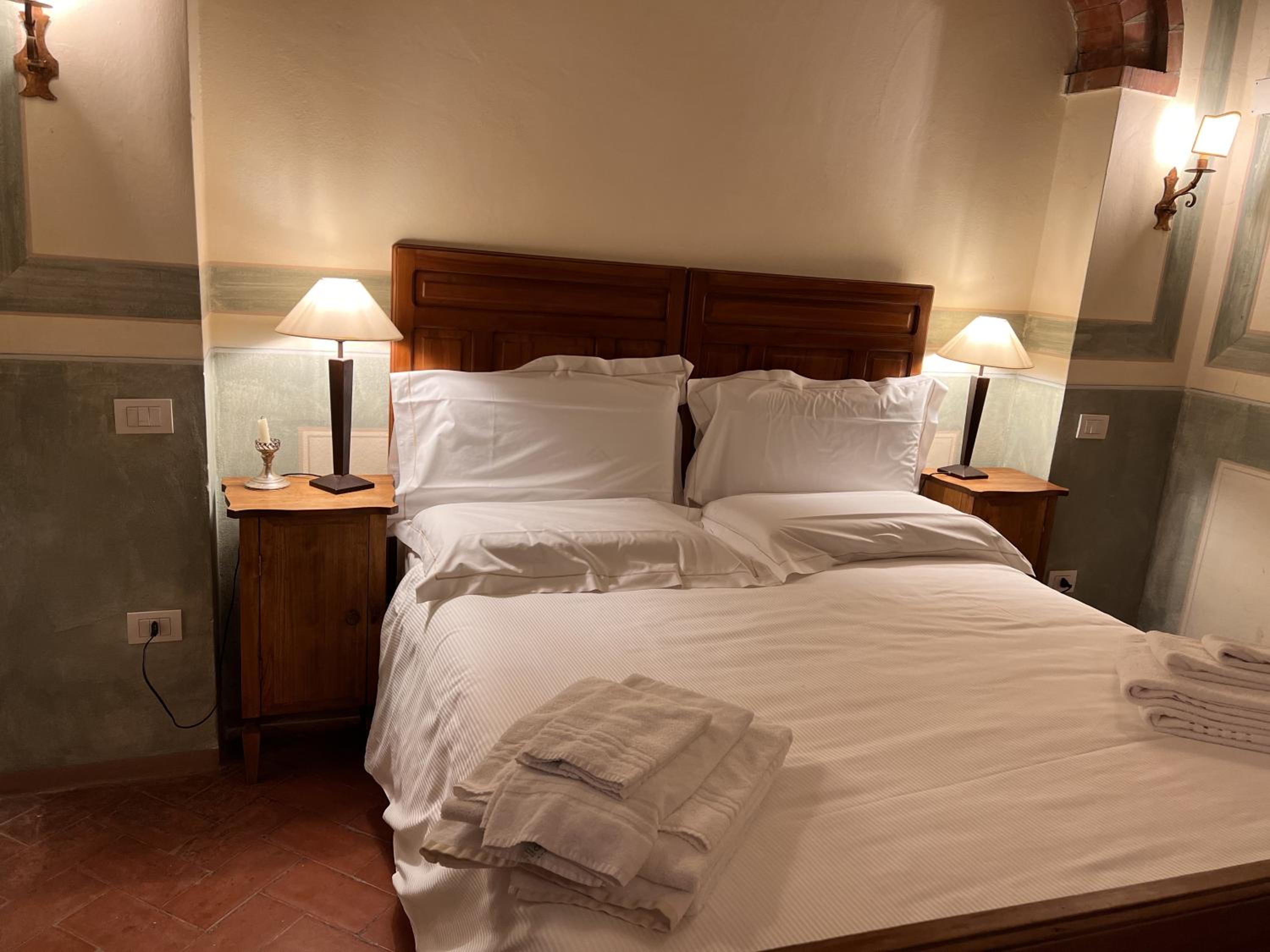 Tuscan Farmhouses at Castello del Calcione Estate