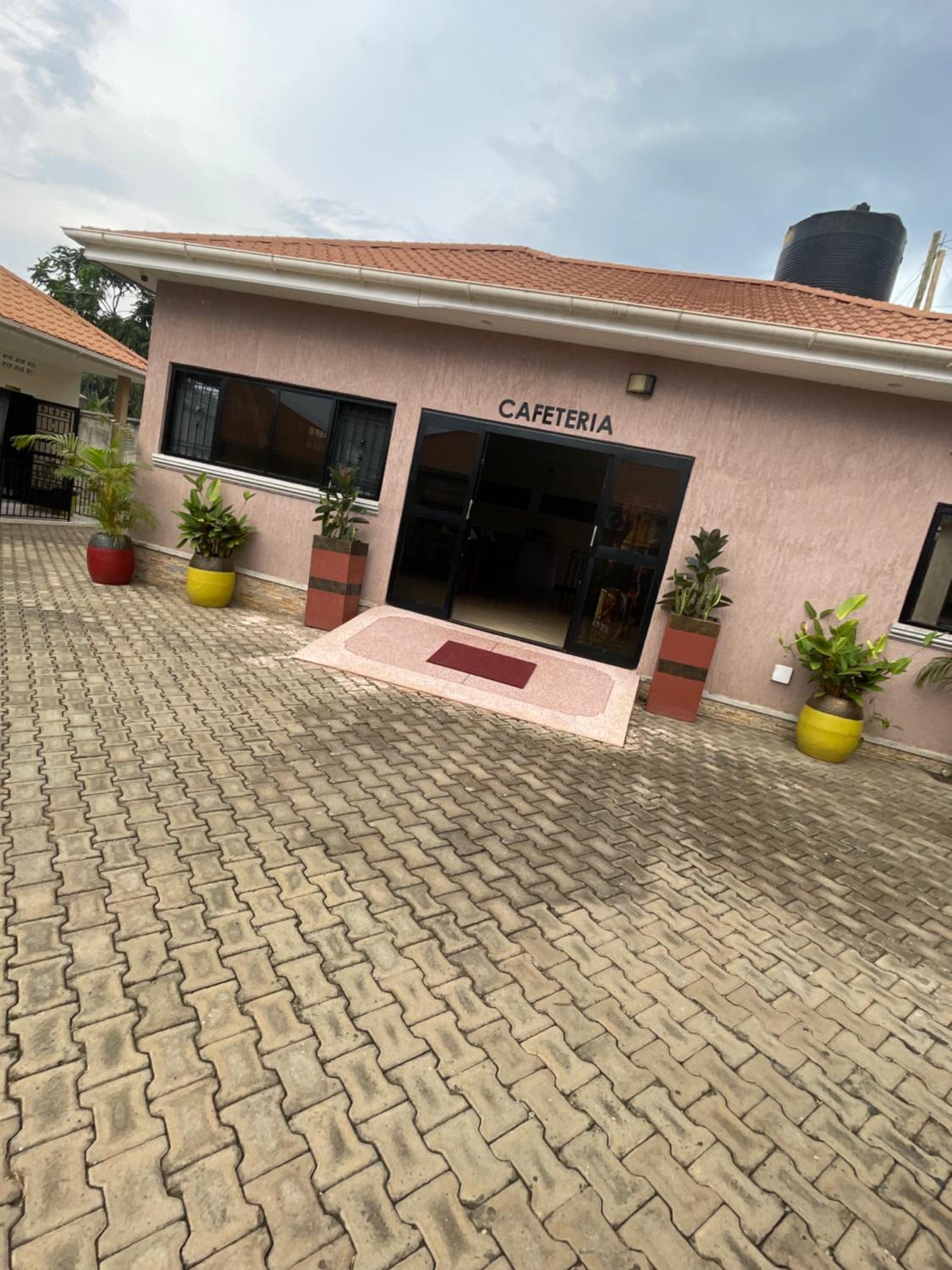 Interconnect Airport Cottages