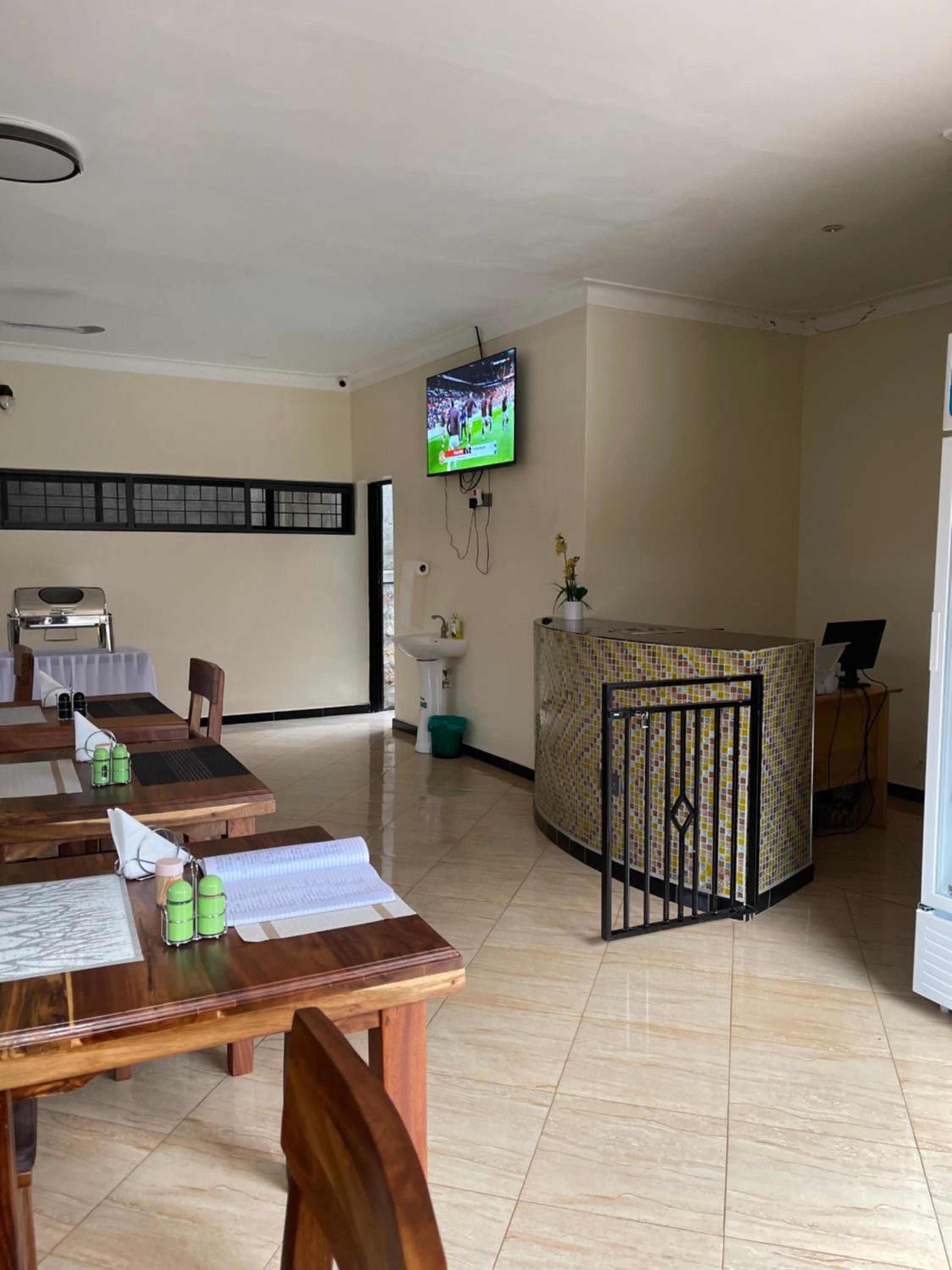 Interconnect Airport Cottages