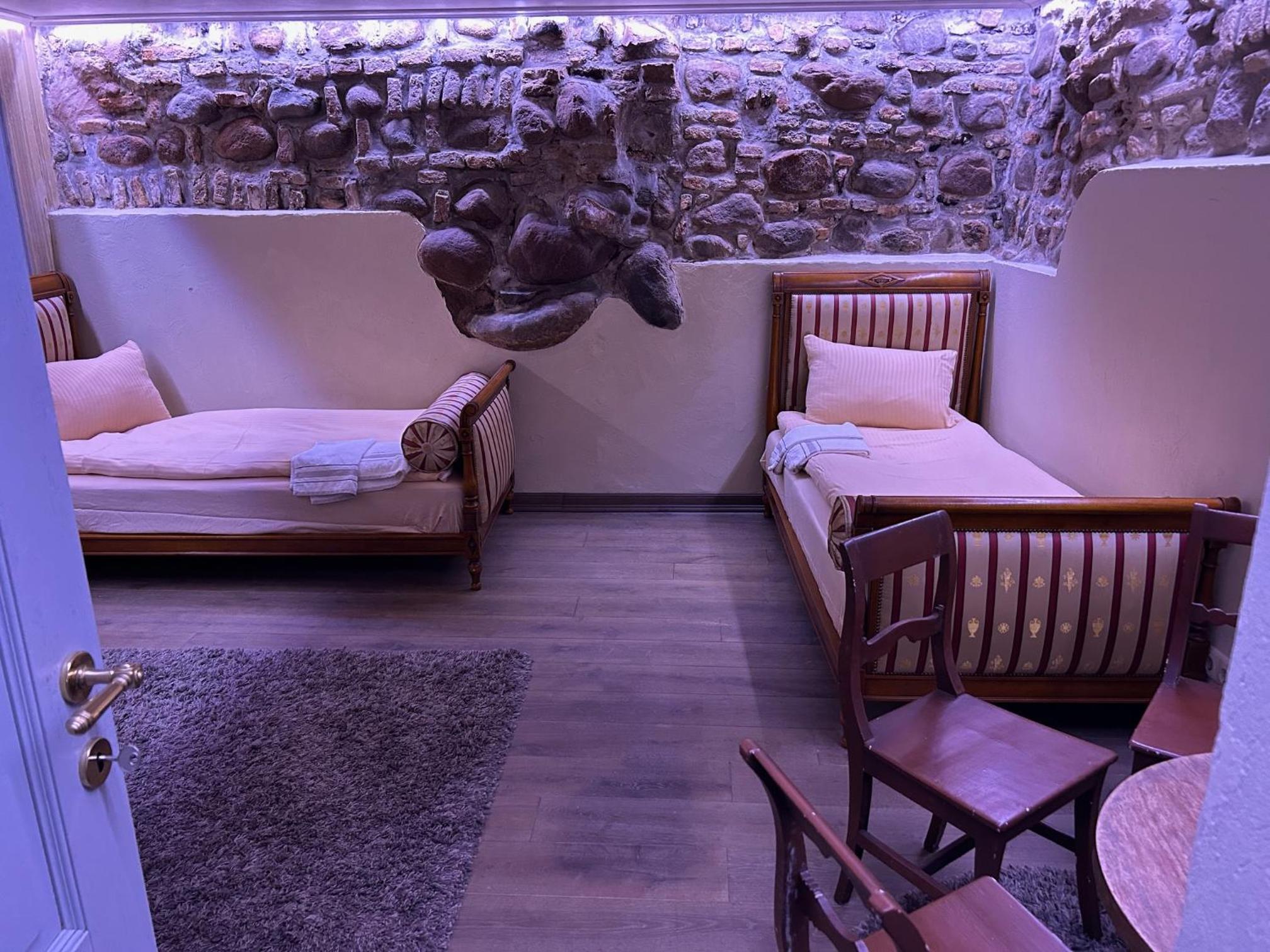 Uzupis Angel 3 bedroom Apartment