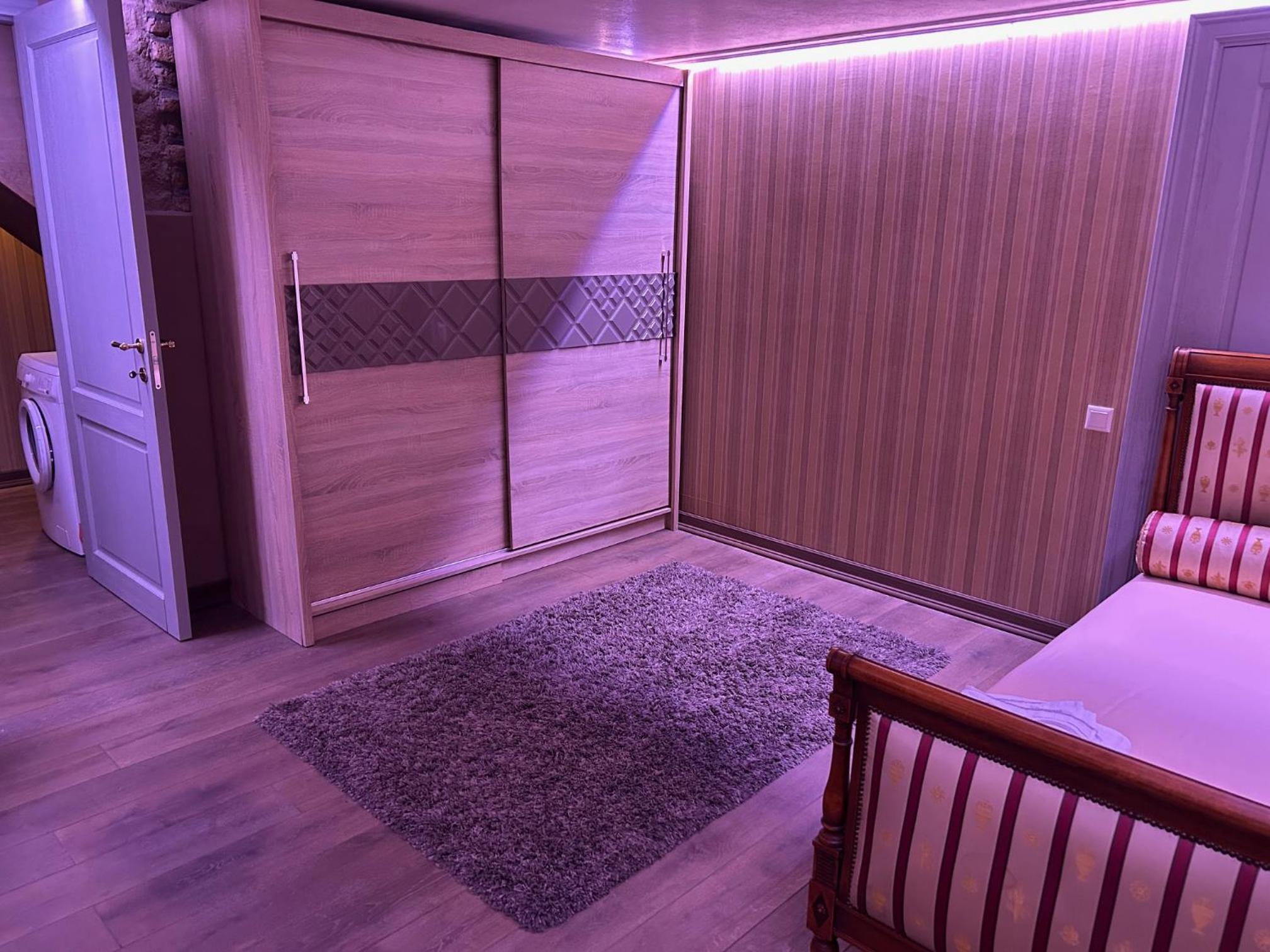 Uzupis Angel 3 bedroom Apartment