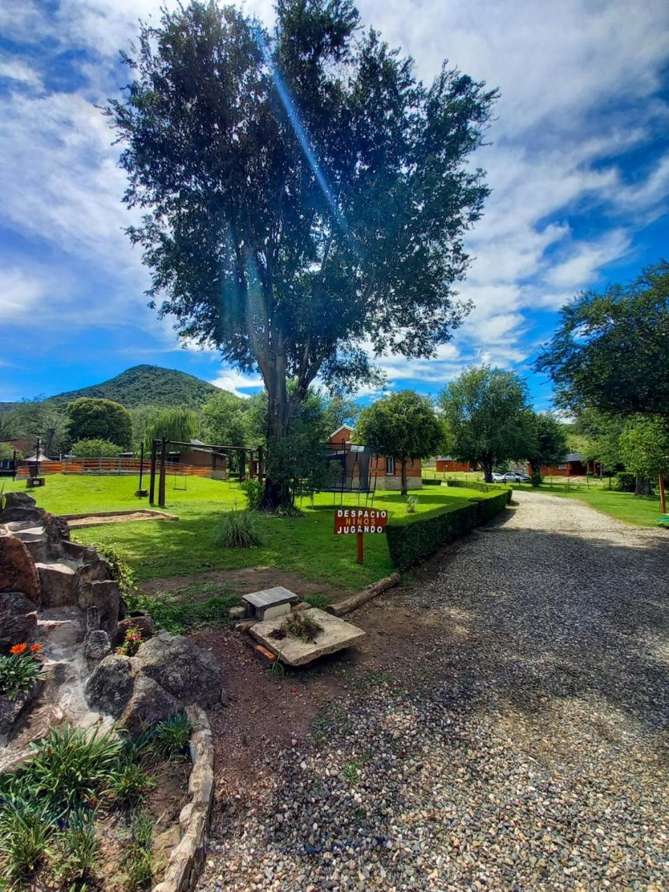 cabañas, montañas y naturaleza