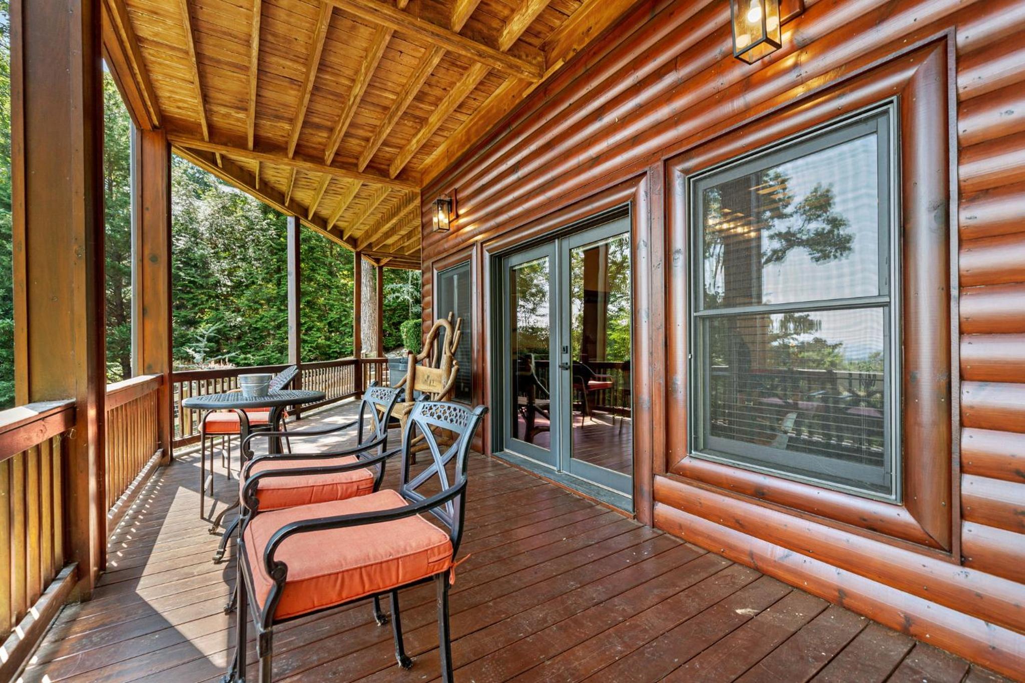 Sweetbay Lodge