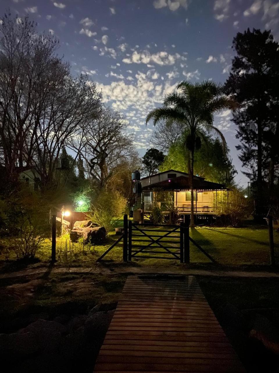 Cabaña Soñada frente al Rio