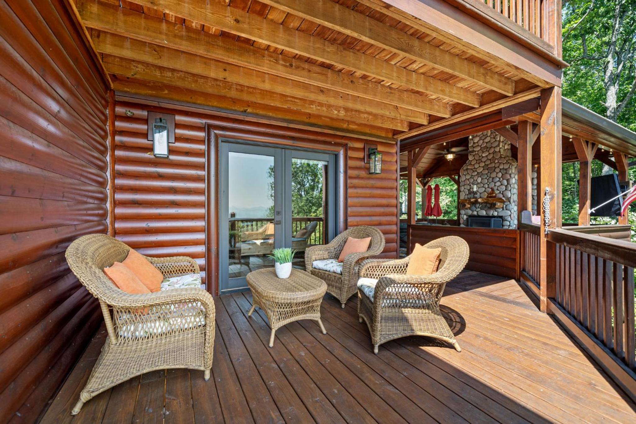 Sweetbay Lodge