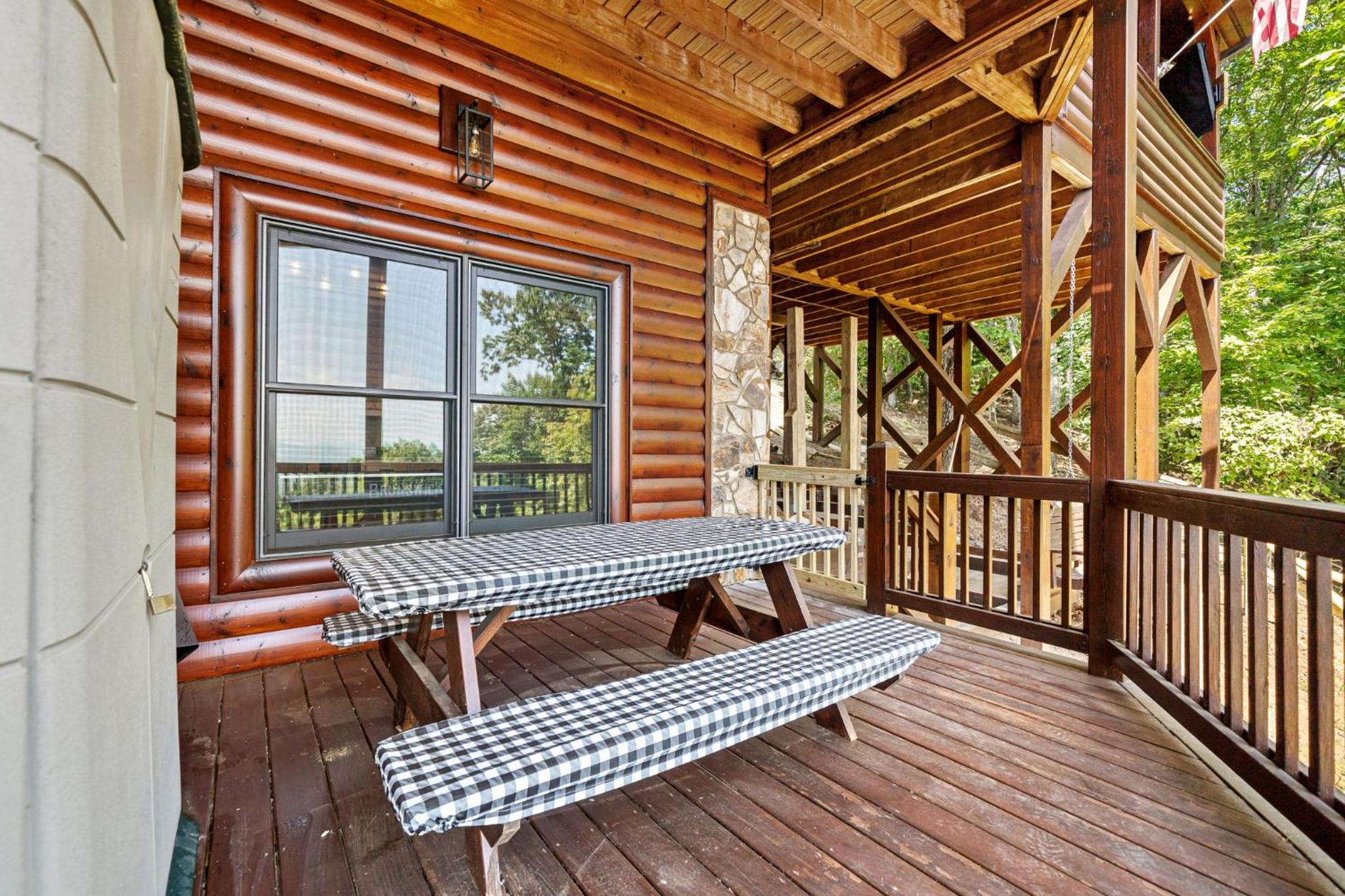 Sweetbay Lodge