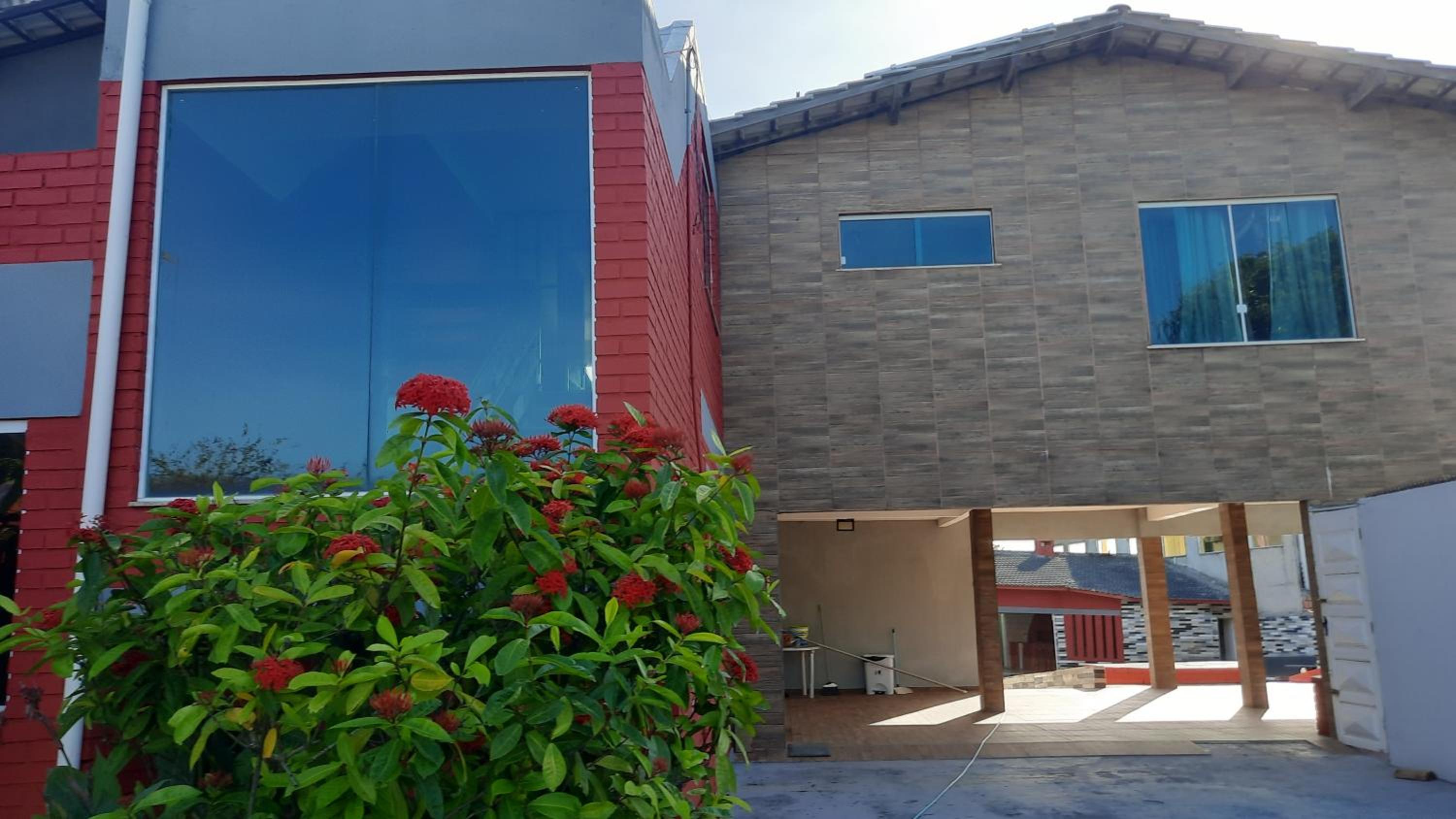 Casa inteira de temporada em frente a praia