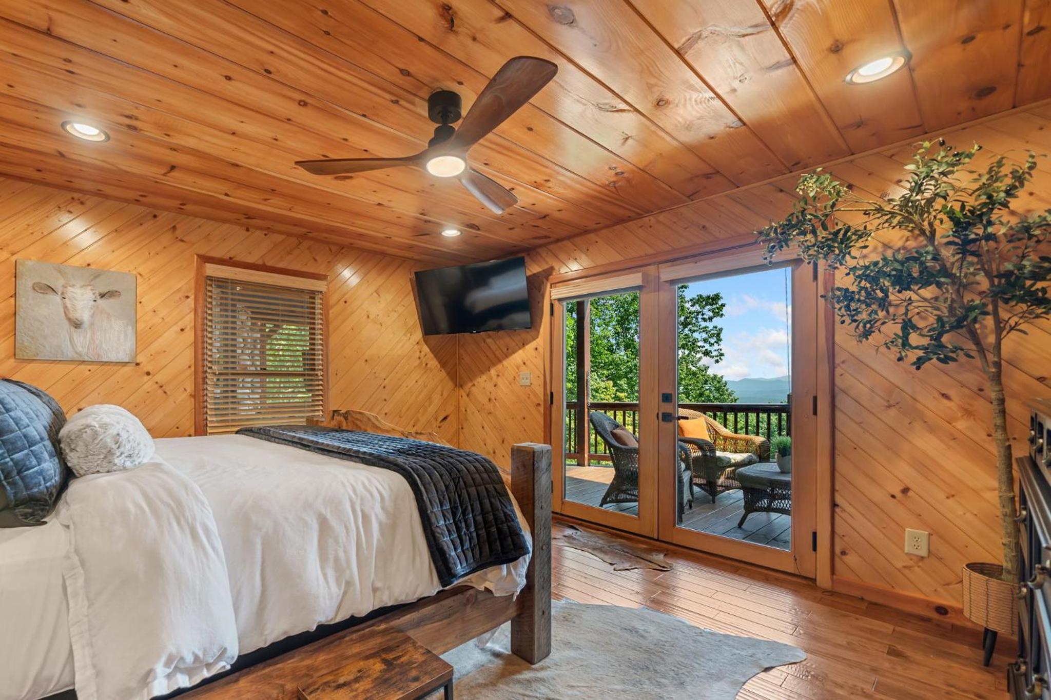 Sweetbay Lodge