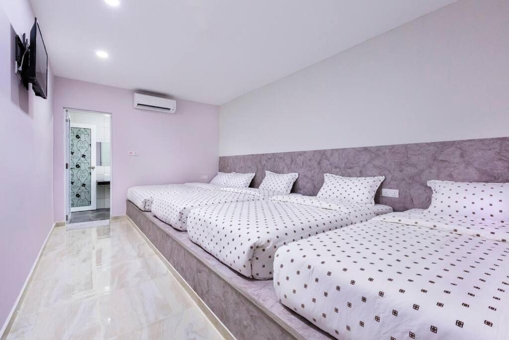 668HomestayTmn Sentosa大丰 17Pax Near Mid Valley