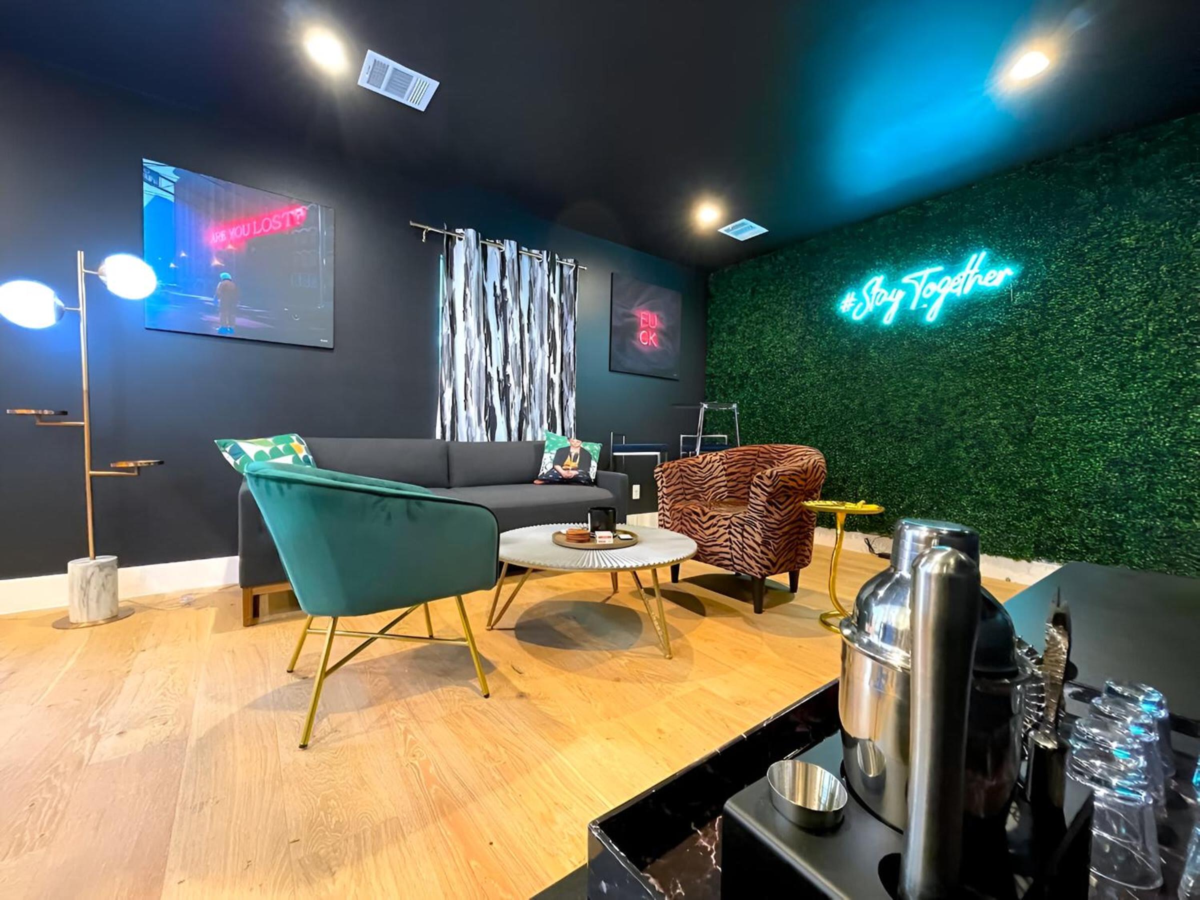 lounge