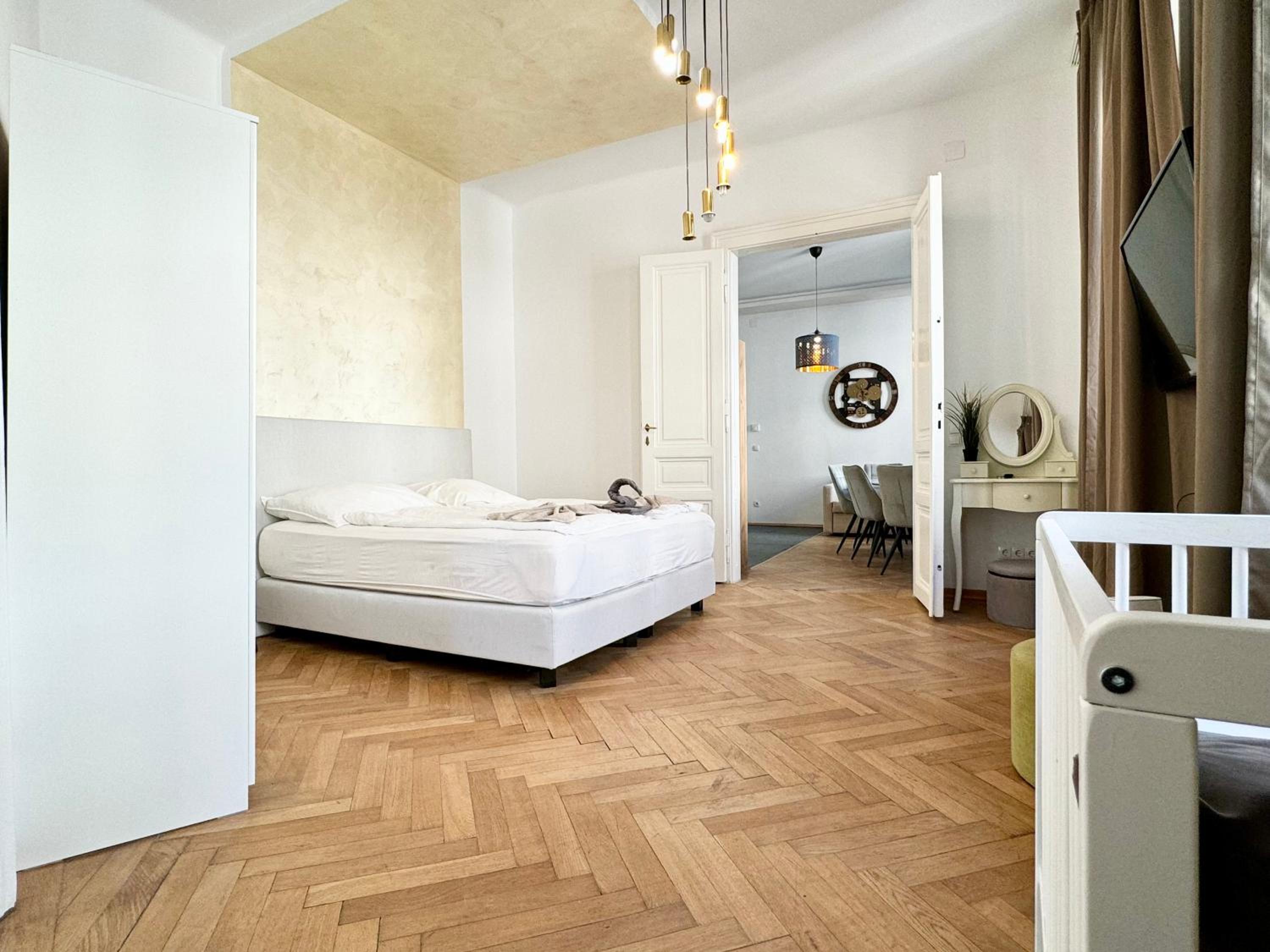 Premium Apartment located at the famous Vienna Kutschkermarkt