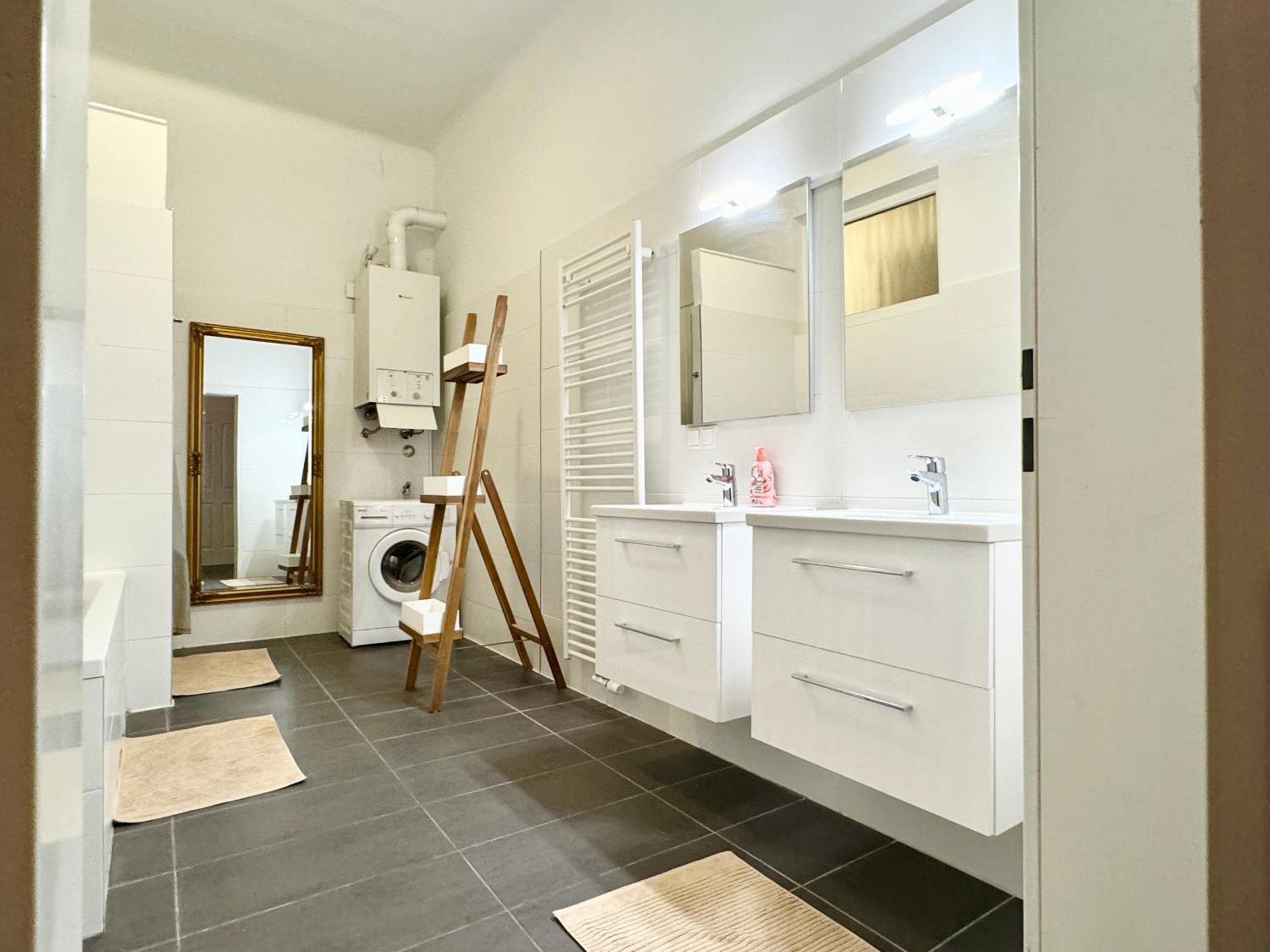 Premium Apartment located at the famous Vienna Kutschkermarkt