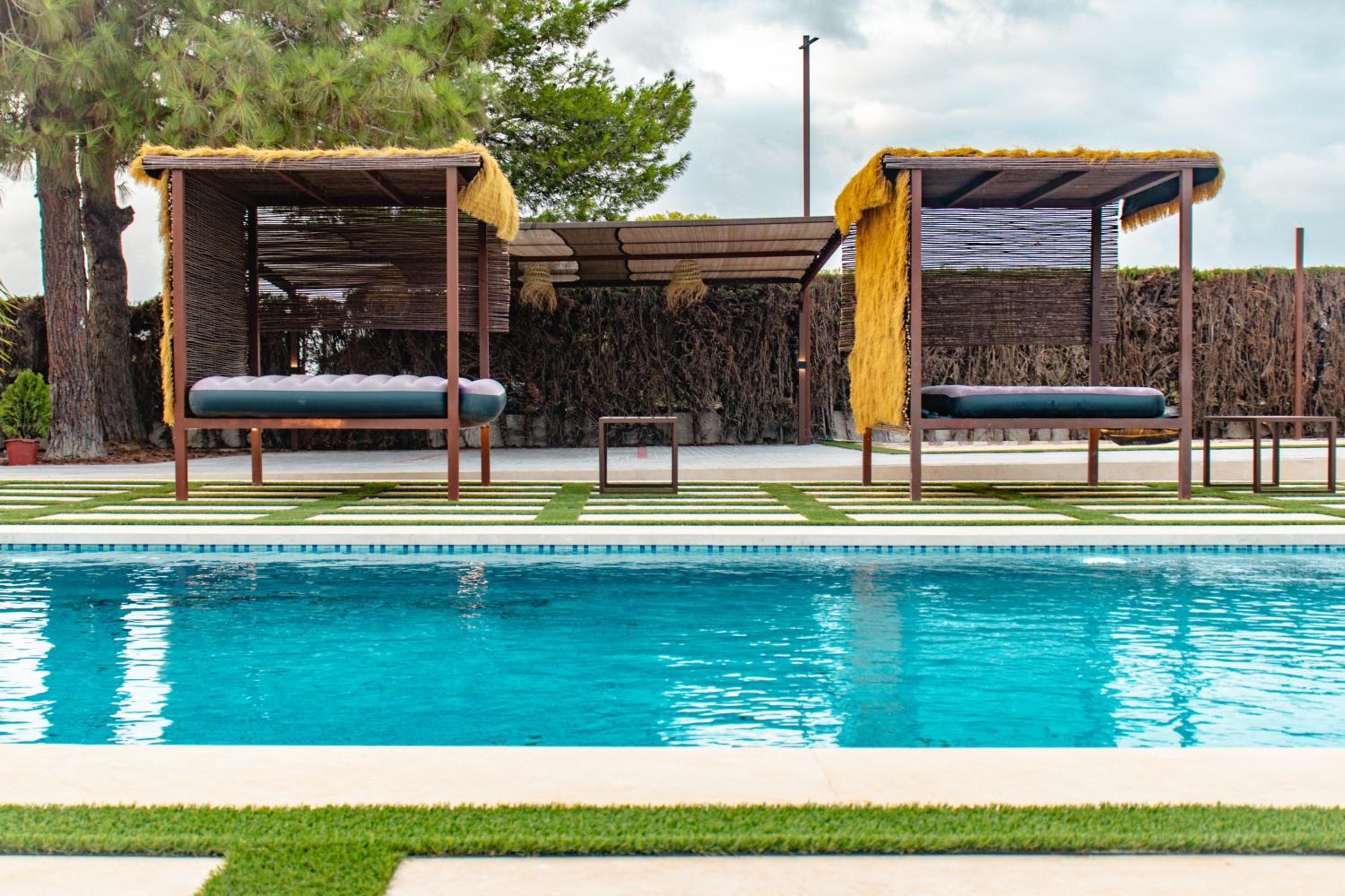 White Villa Deluxe